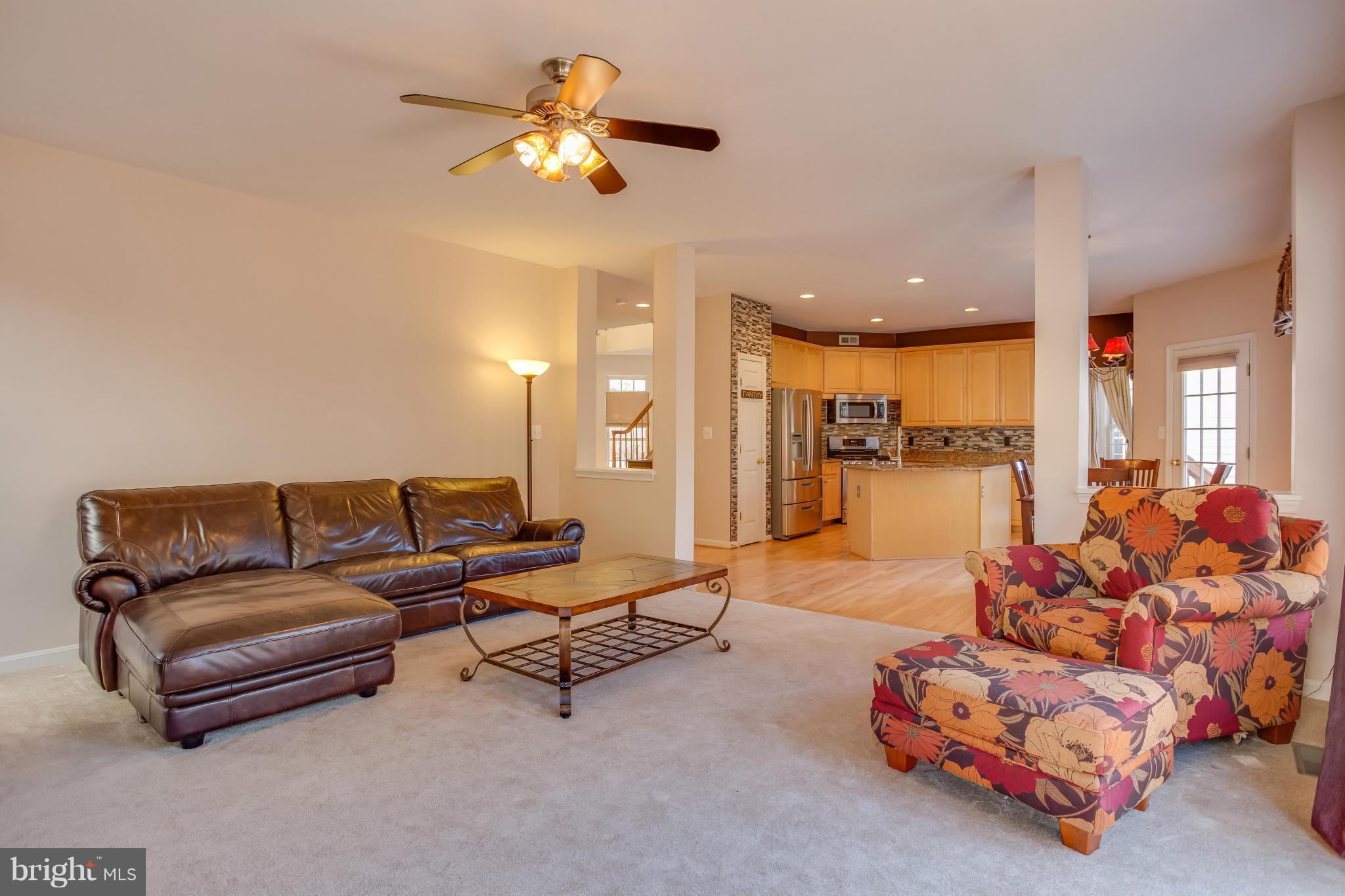 SOUTH RIDING - Residential