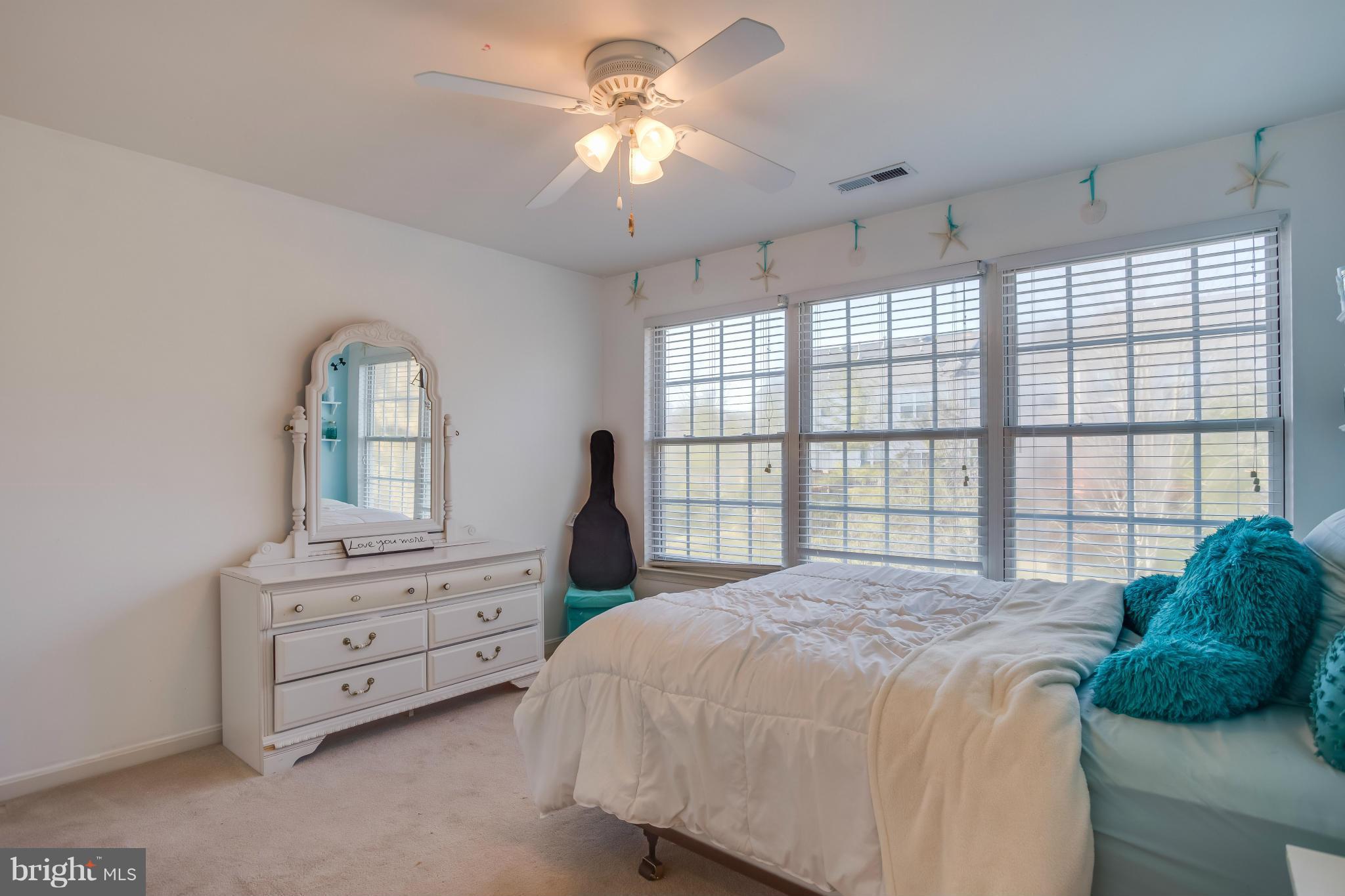 SOUTH RIDING - Residential
