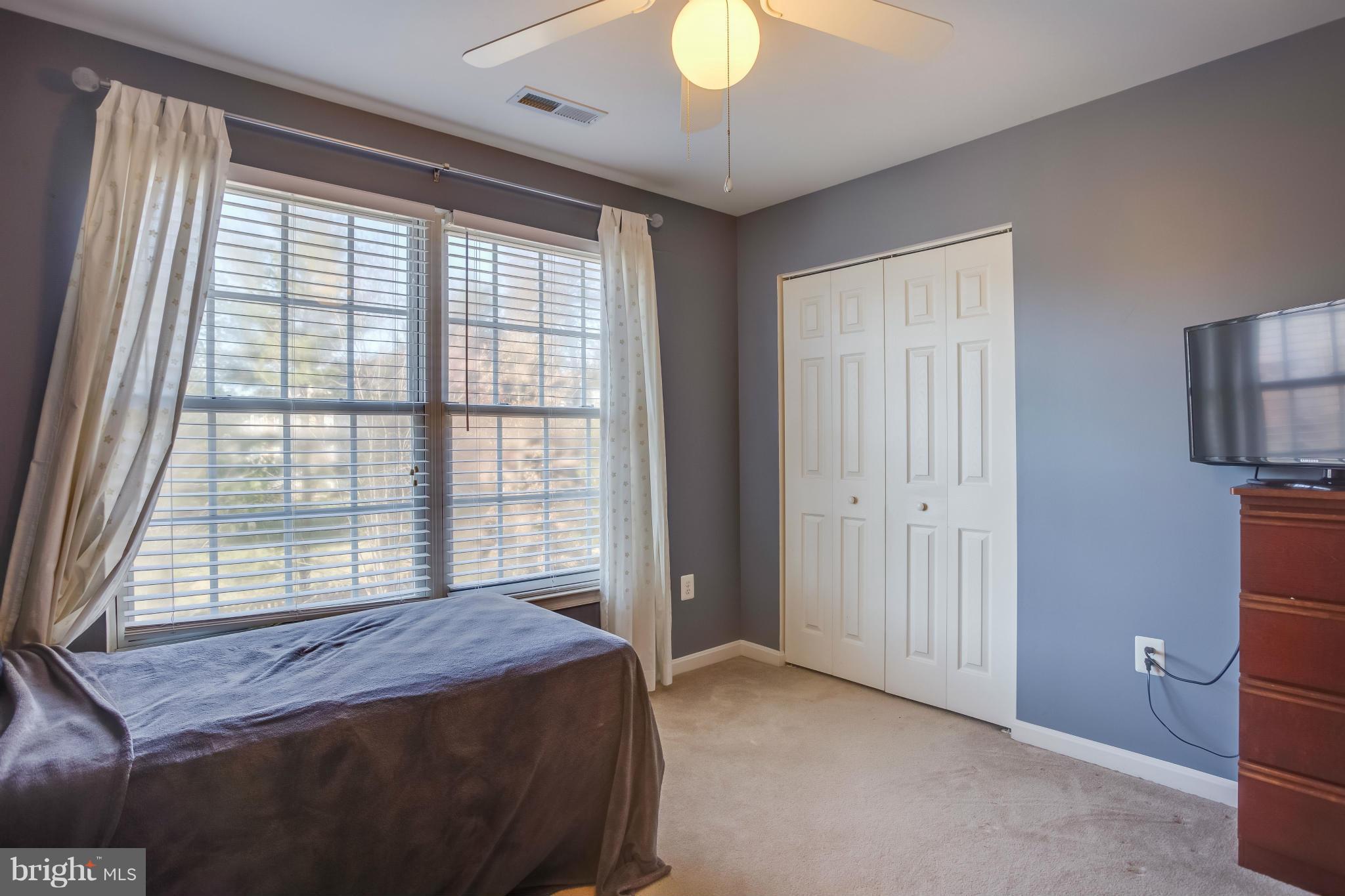 SOUTH RIDING - Residential