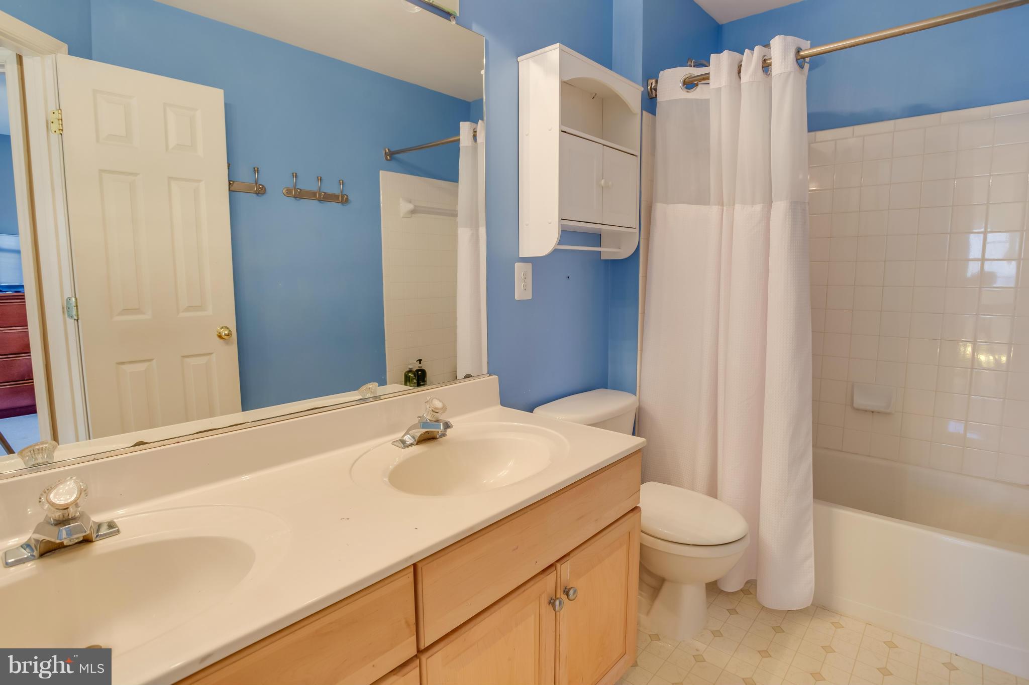 SOUTH RIDING - Residential