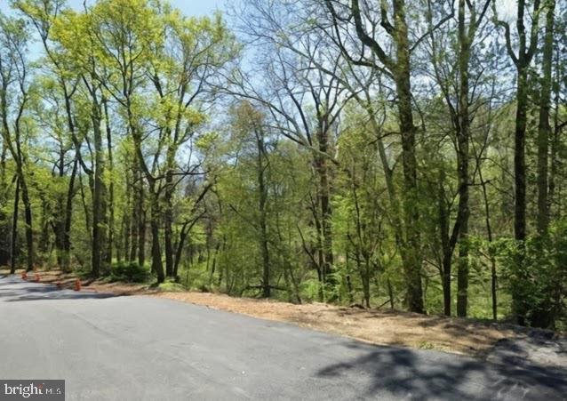Excellent opportunity to build your dream home on this beautiful vacant parcel. This property offers a great opportunity to create the home you've always envisioned. 
Bring your own builder.