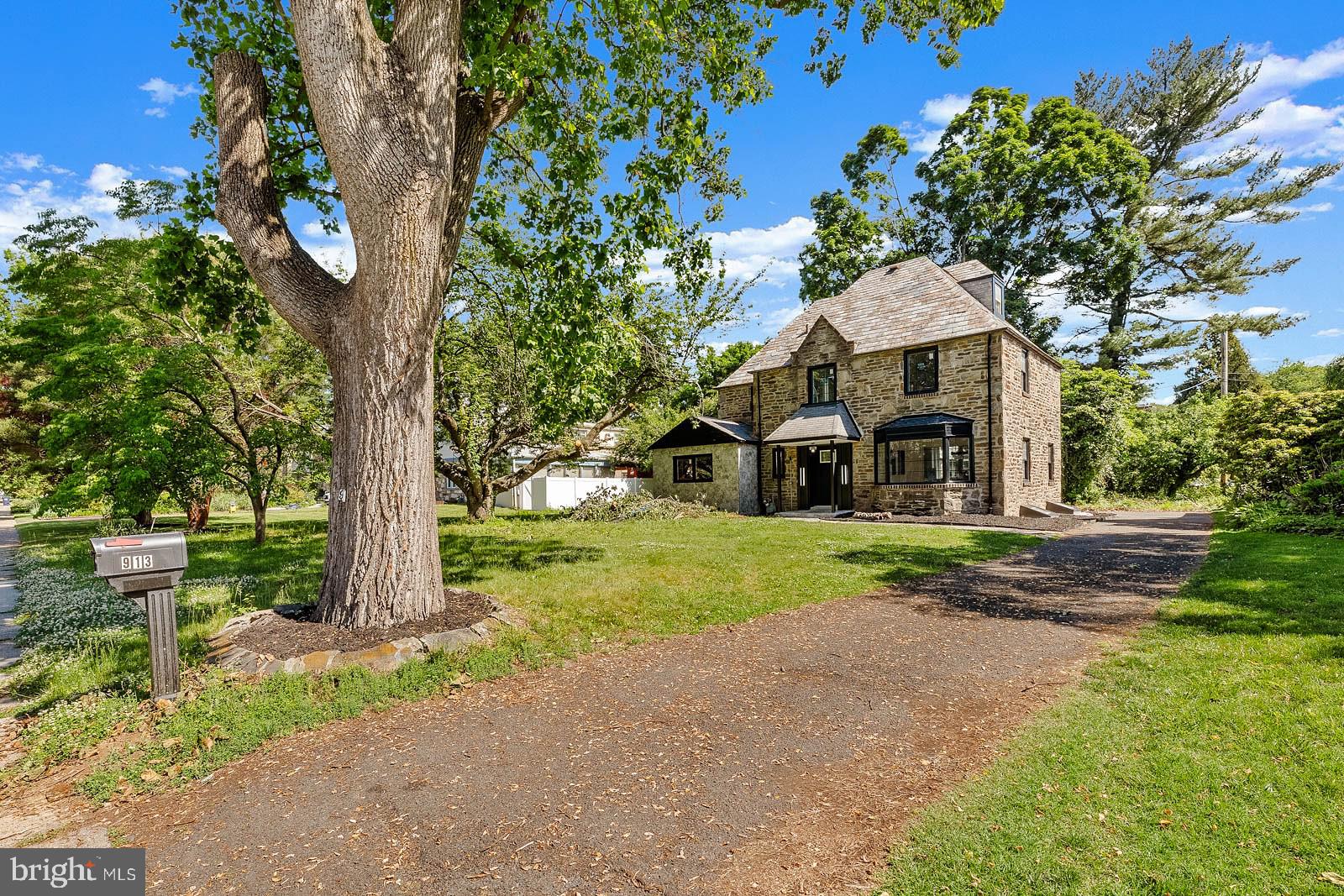 ELKINS PARK - Residential