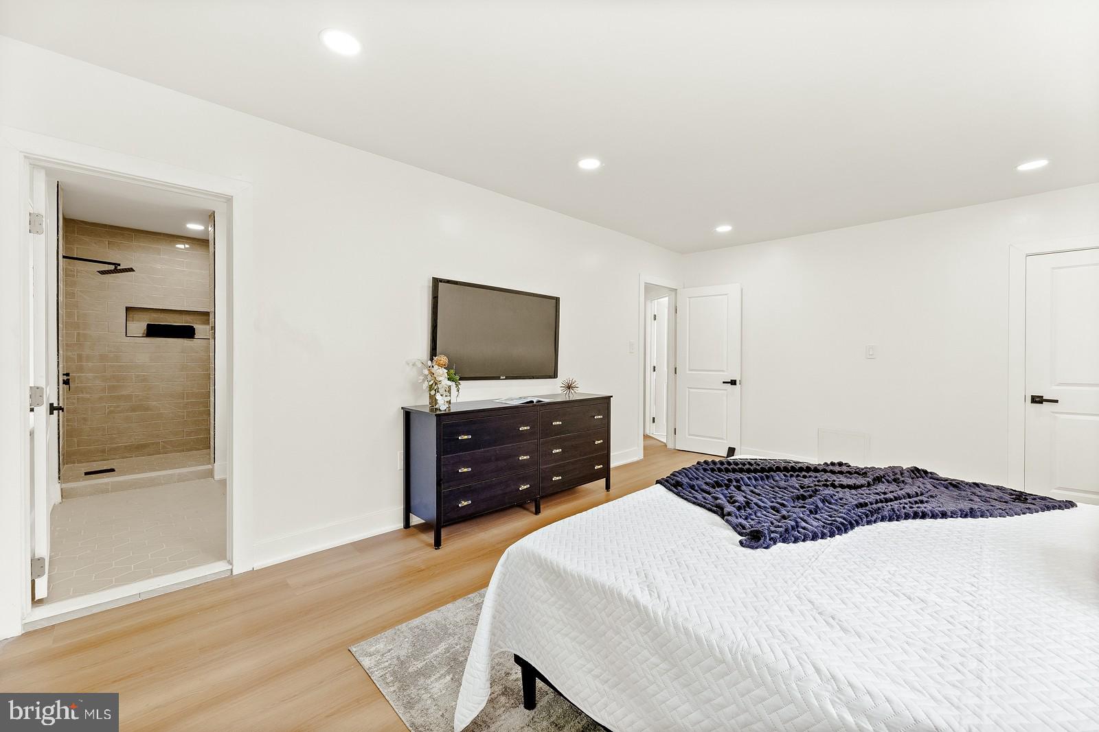 ELKINS PARK - Residential