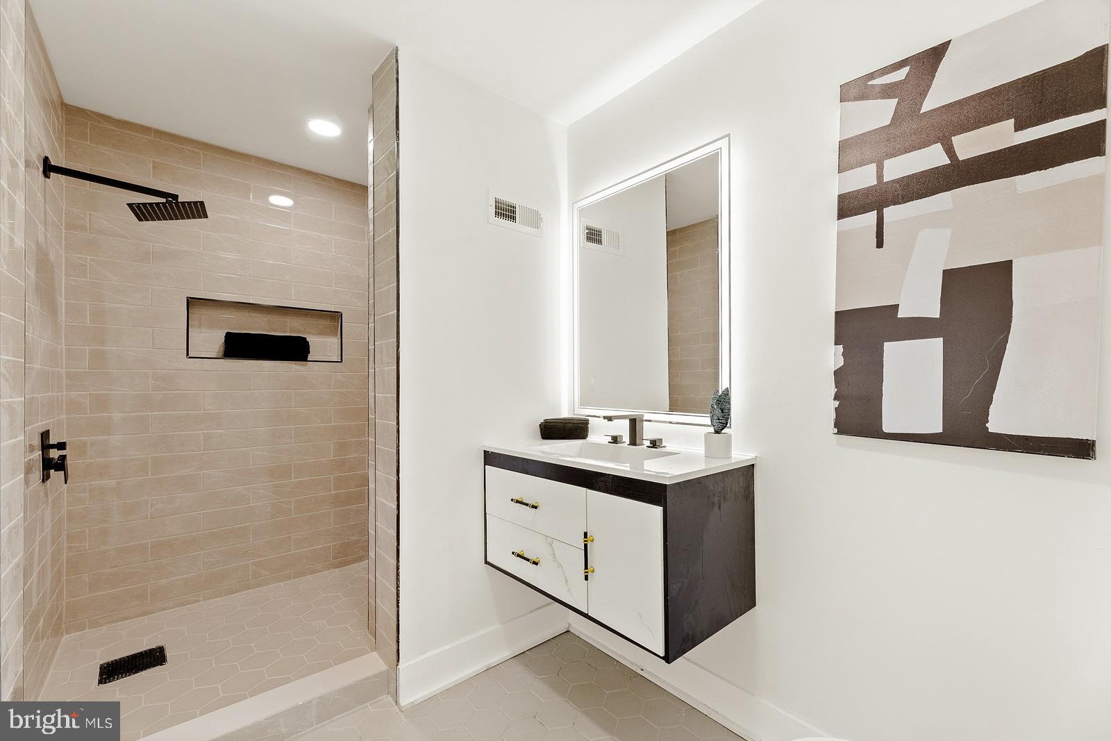 ELKINS PARK - Residential