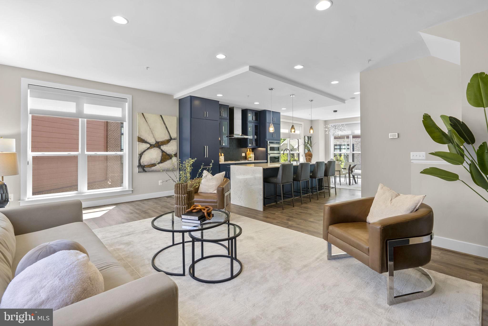 TOWER OAKS - Residential