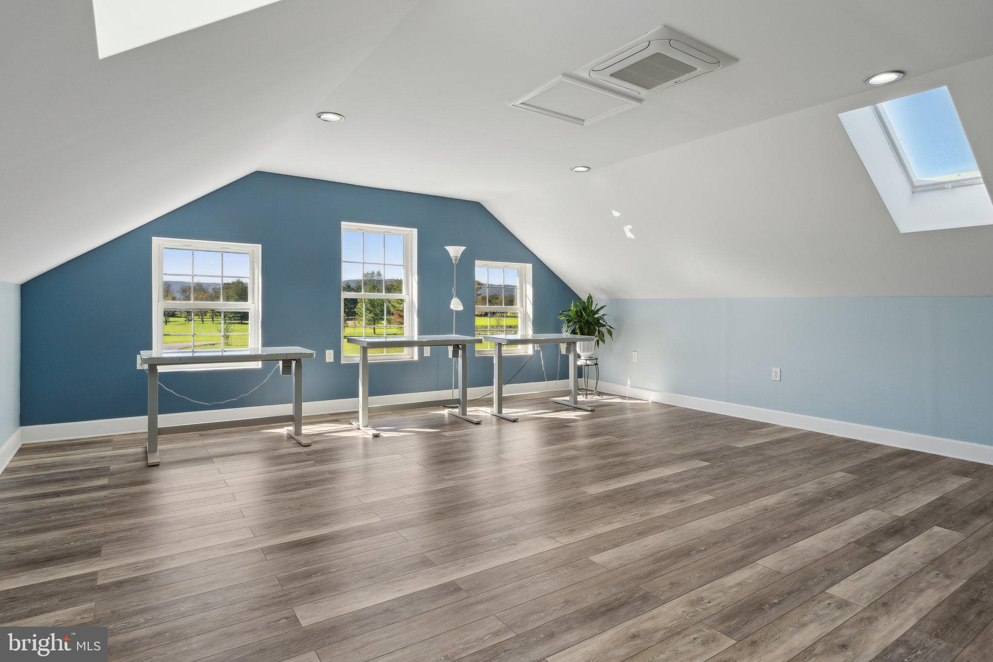 HARWOOD - Residential