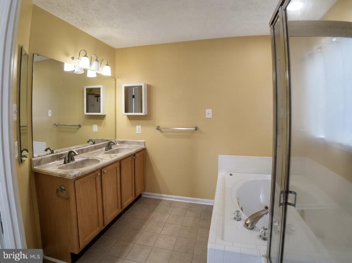PERRY HALL FARMS - Residential