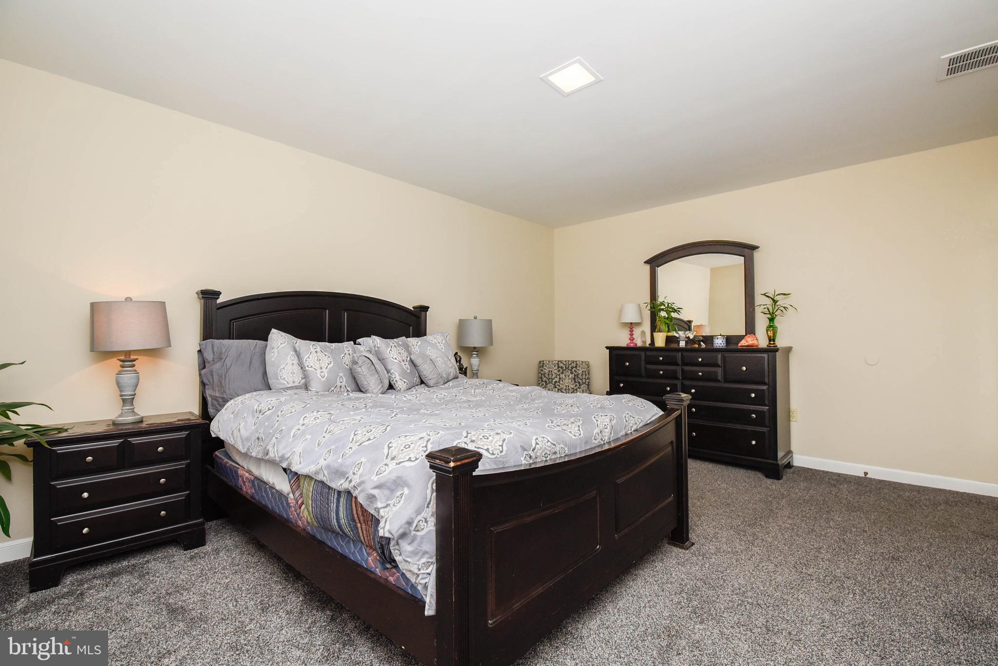 HAZLETON - Residential