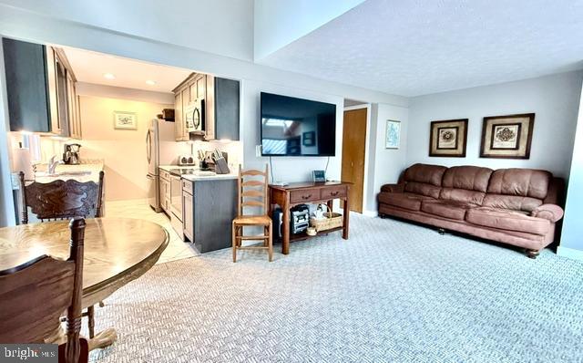 ARROWHEAD - Residential