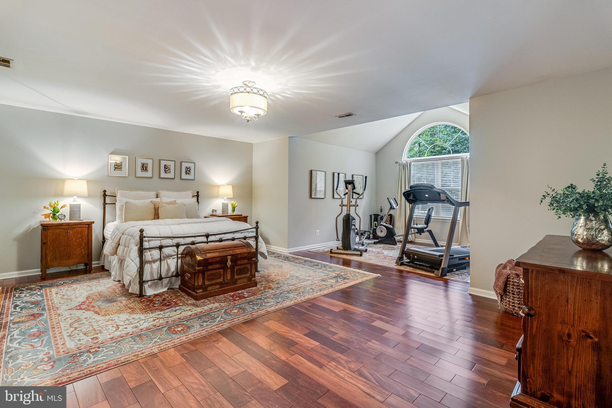 CASTLETON - Residential