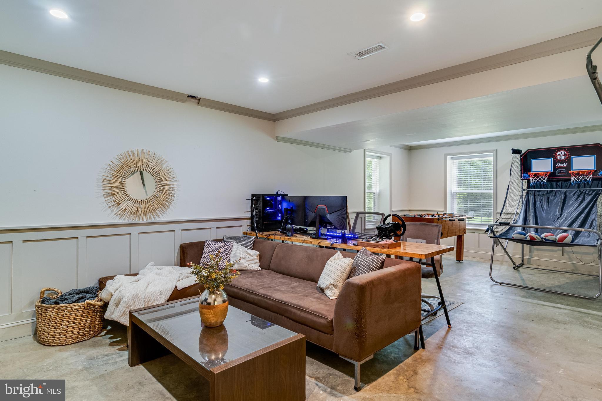 CASTLETON - Residential