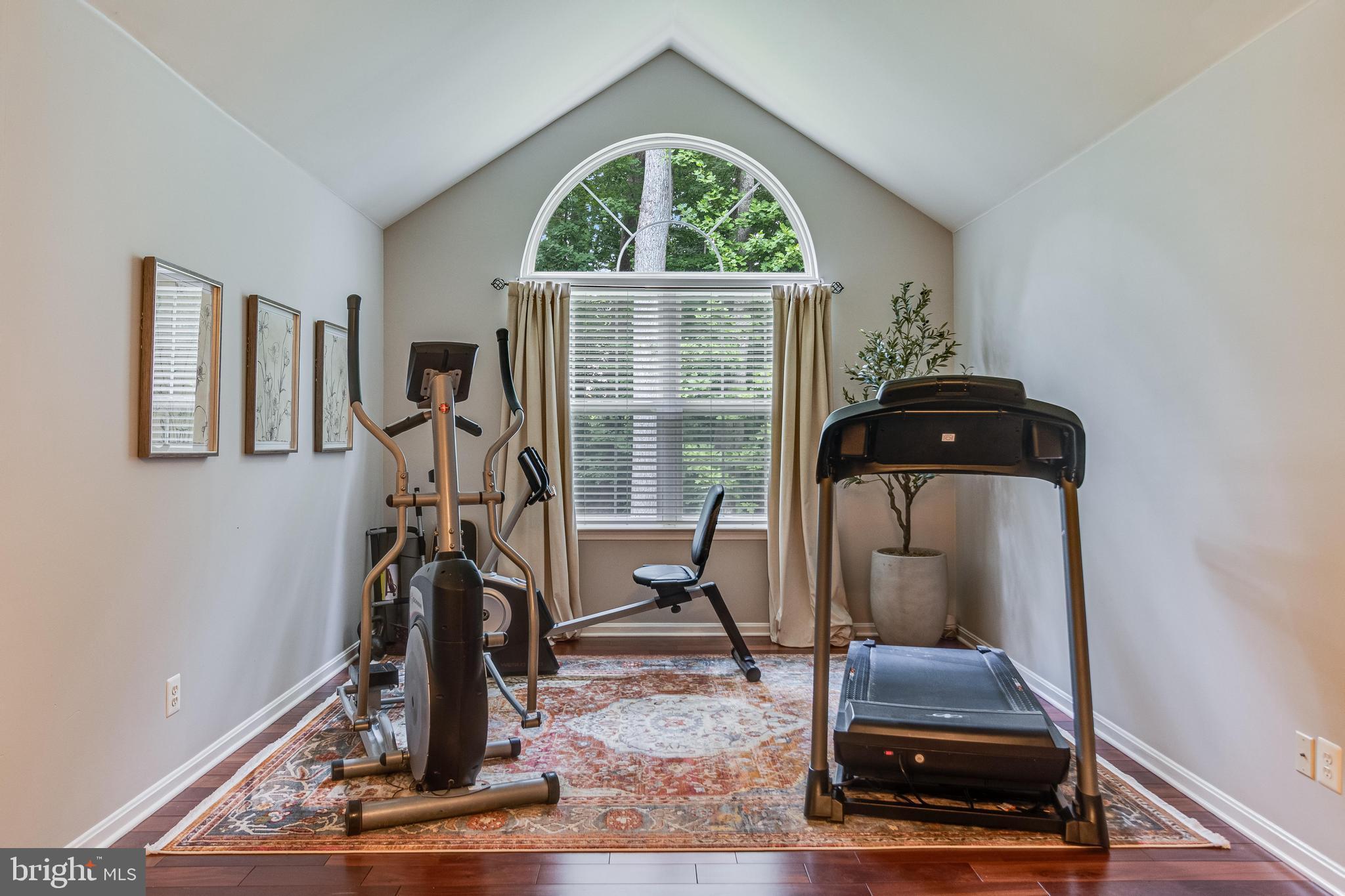 CASTLETON - Residential