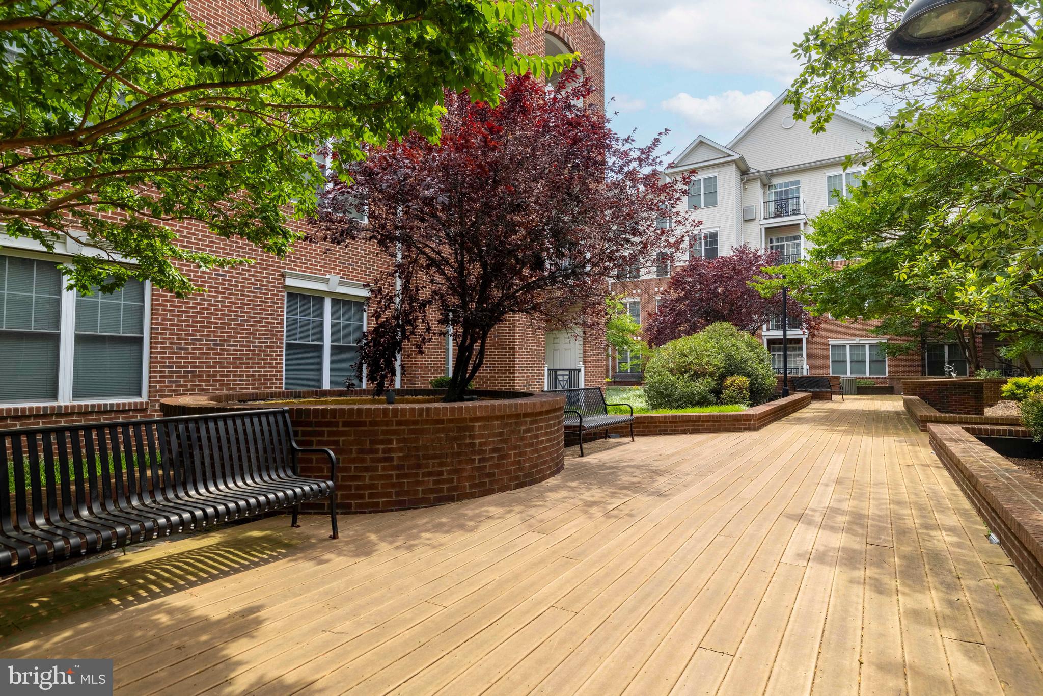 THE GRANDE AT RIVERVIEW - Residential