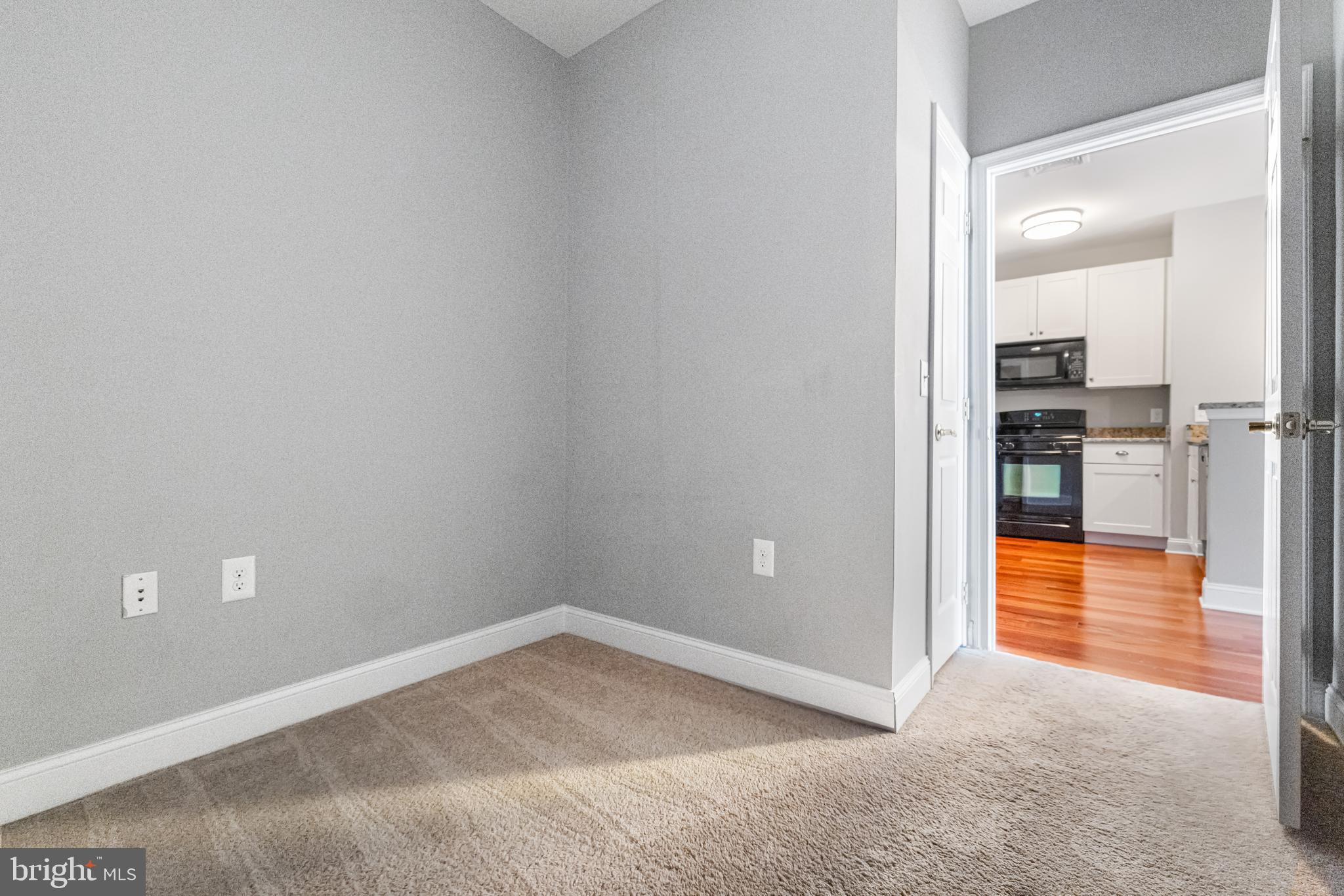 THE GRANDE AT RIVERVIEW - Residential