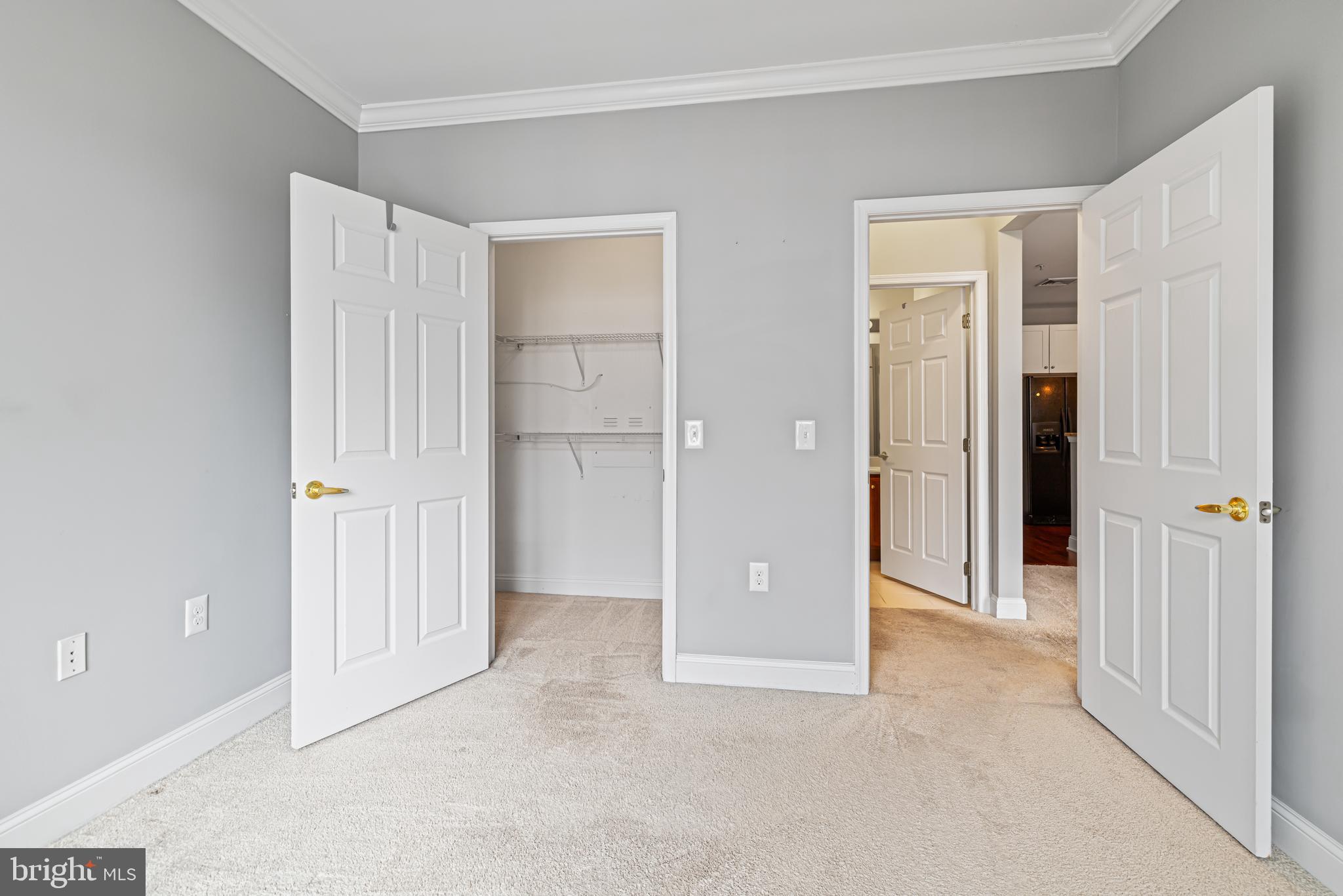 THE GRANDE AT RIVERVIEW - Residential