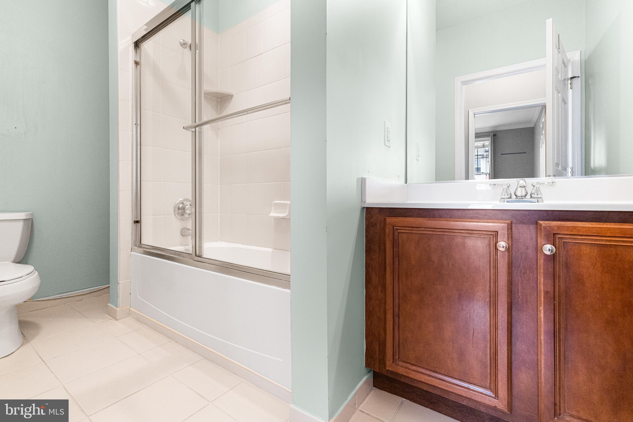 THE GRANDE AT RIVERVIEW - Residential
