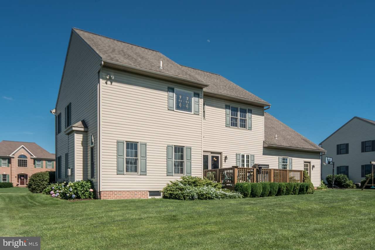SPRING MEADOWS - Residential