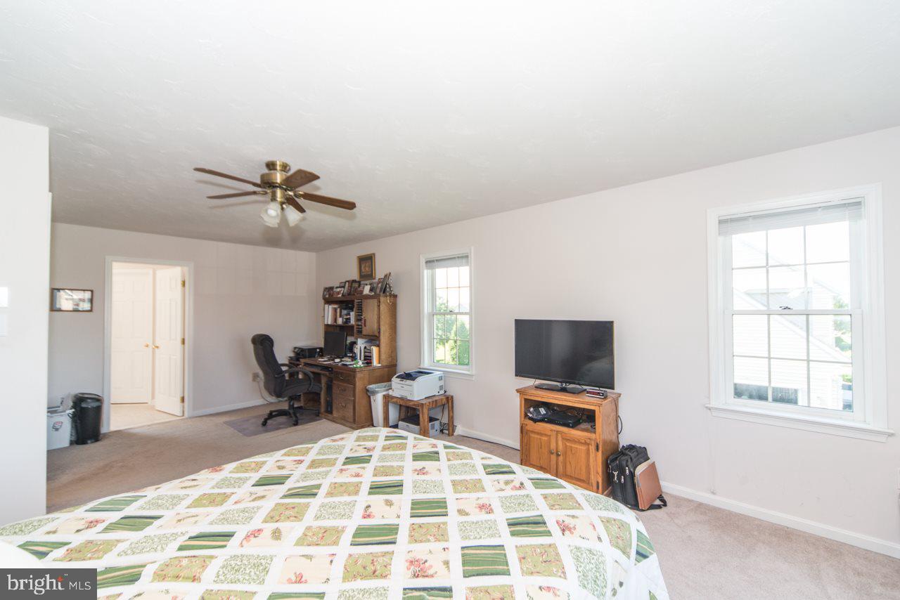 SPRING MEADOWS - Residential
