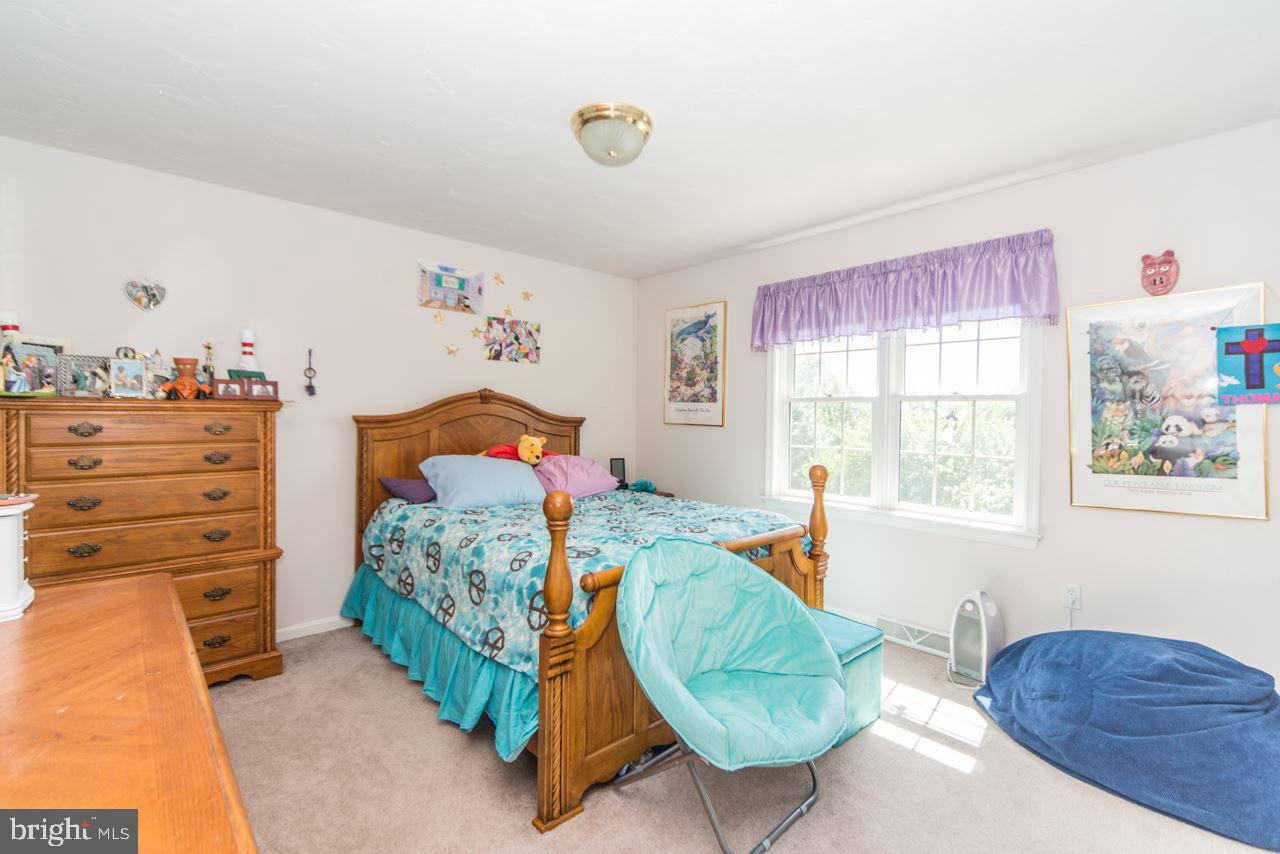 SPRING MEADOWS - Residential
