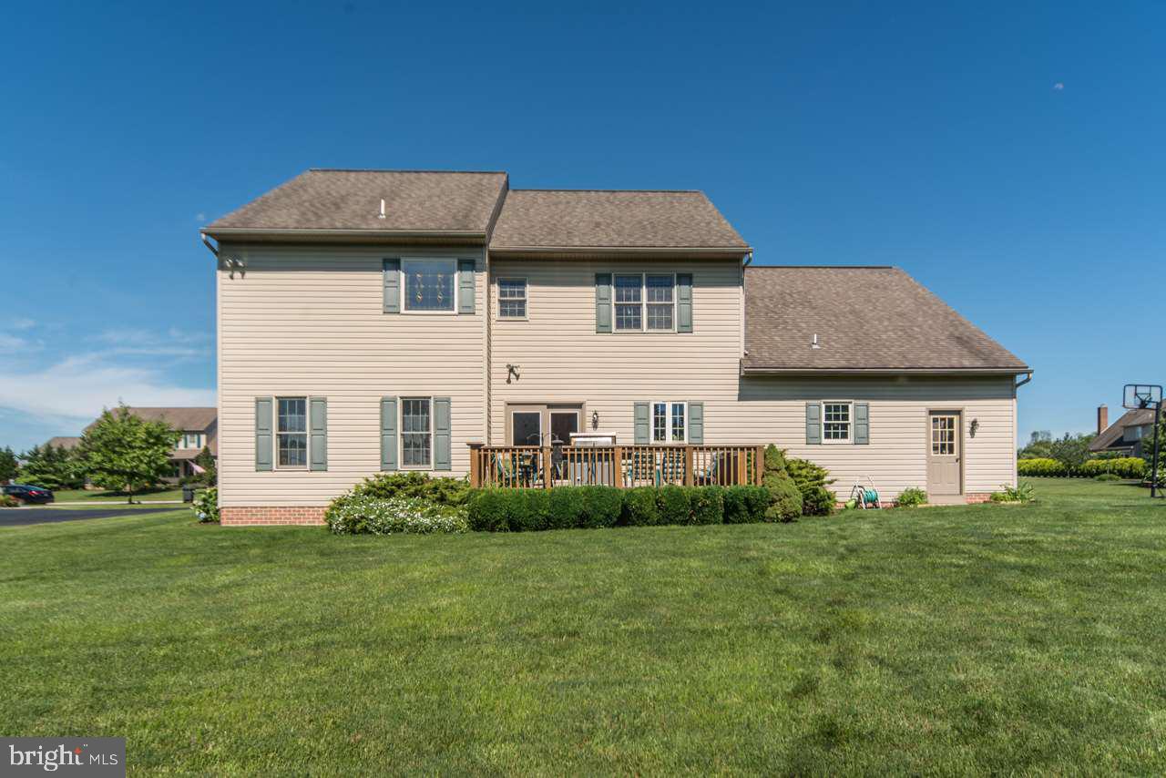 SPRING MEADOWS - Residential