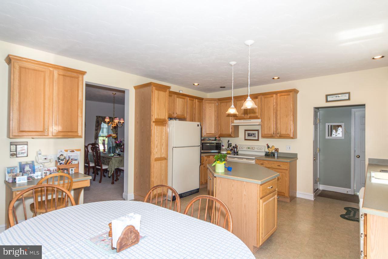 SPRING MEADOWS - Residential