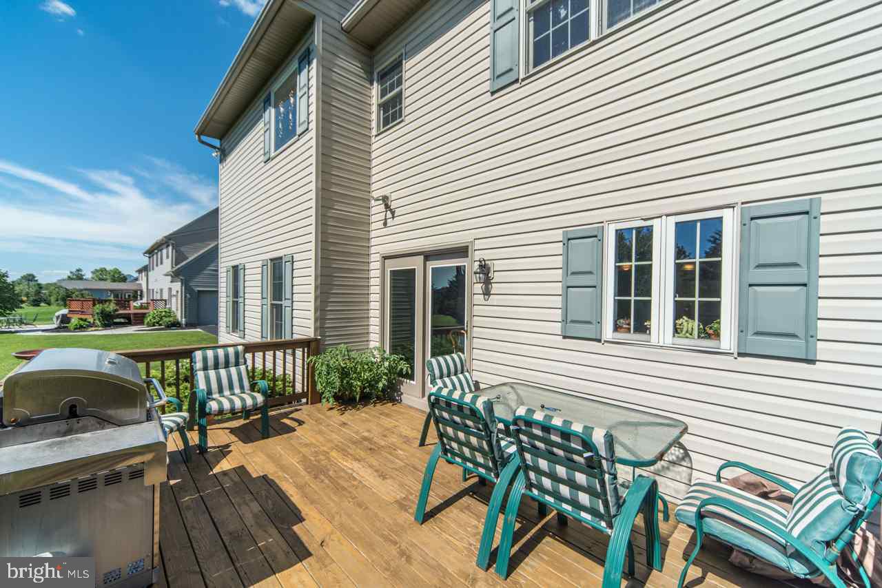 SPRING MEADOWS - Residential