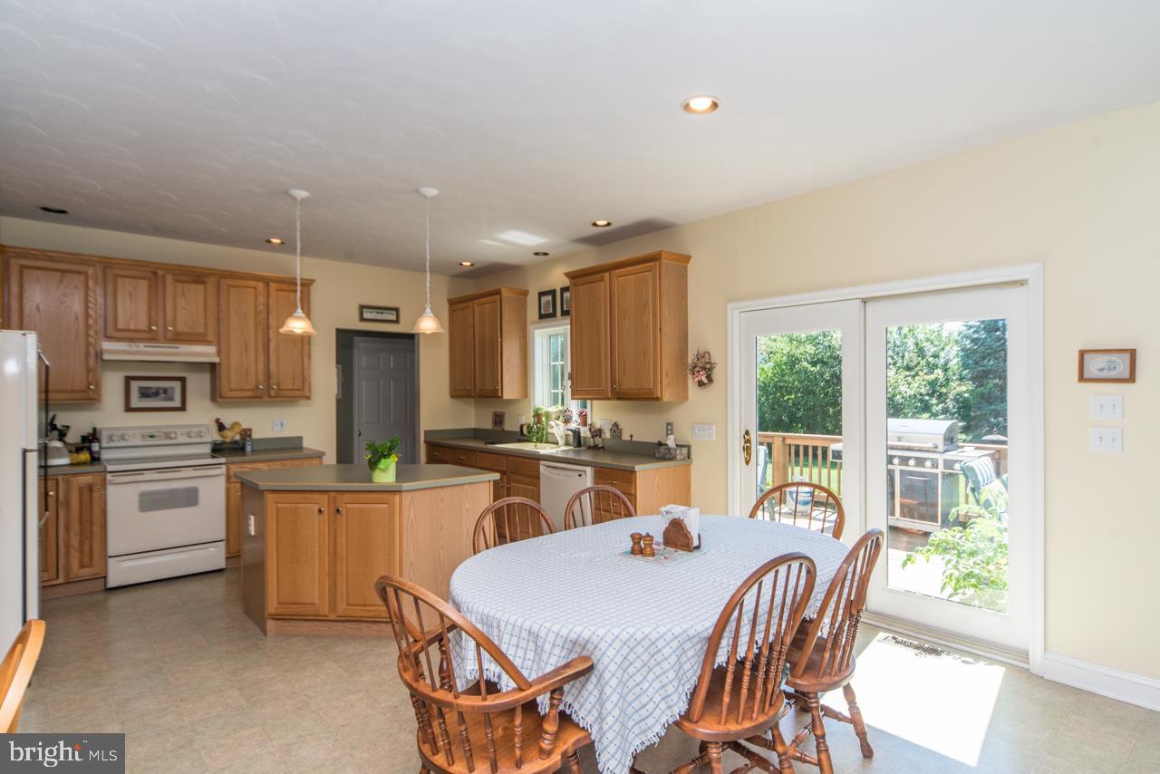 SPRING MEADOWS - Residential