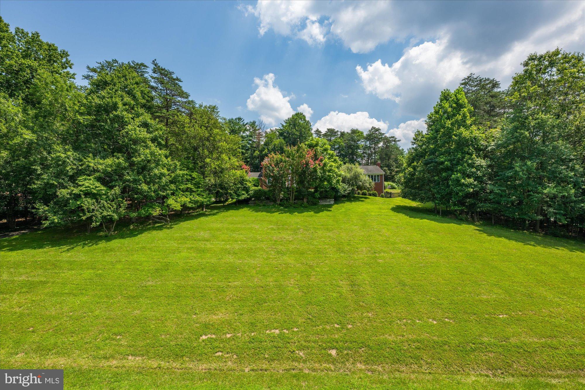 PEACOCK STATION - Residential