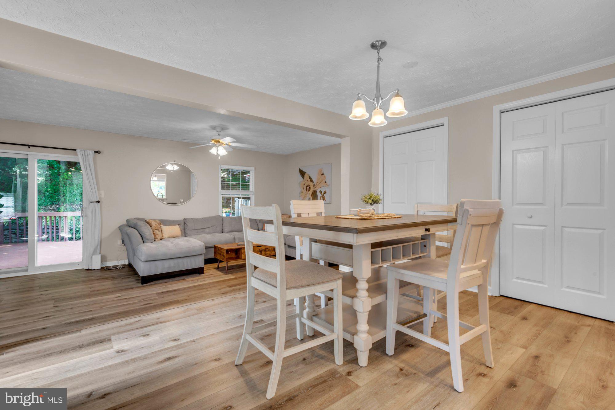 LAUREL VALLEY - Residential