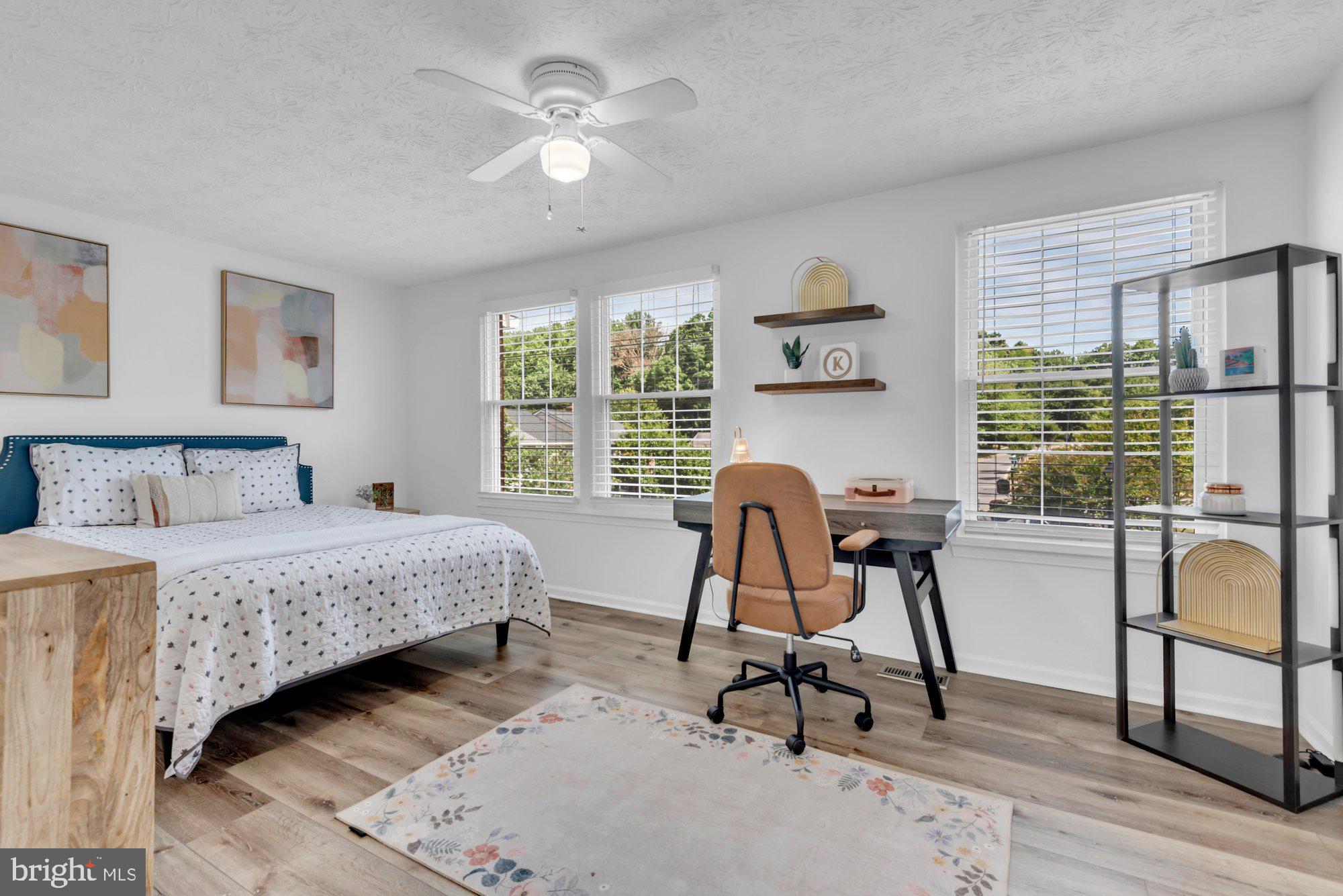 LAUREL VALLEY - Residential