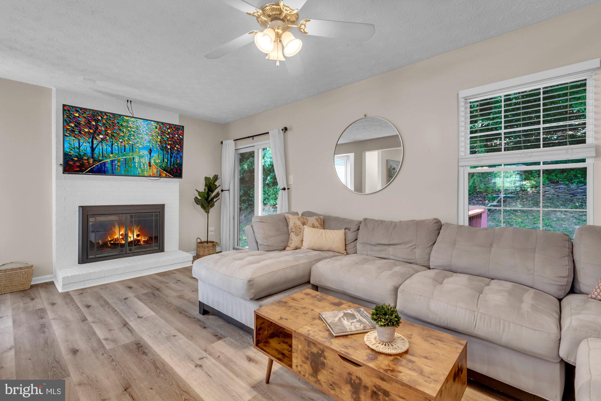 LAUREL VALLEY - Residential