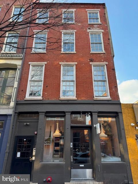 OLD CITY - Commercial Sale