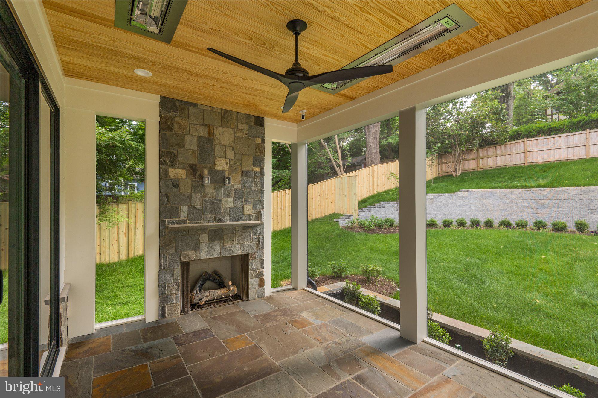 LYON PARK - Residential