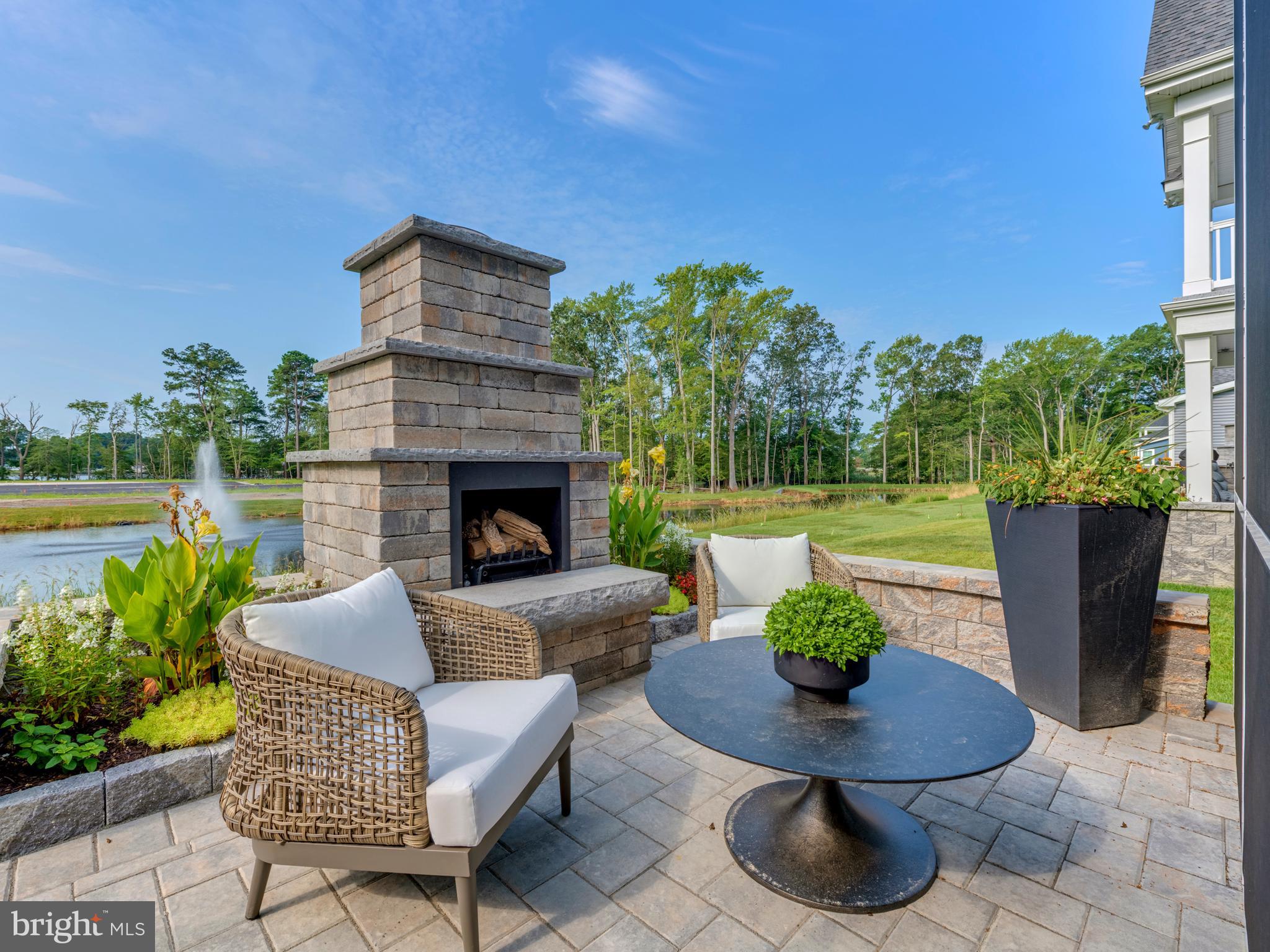 BLACK OAK - Residential