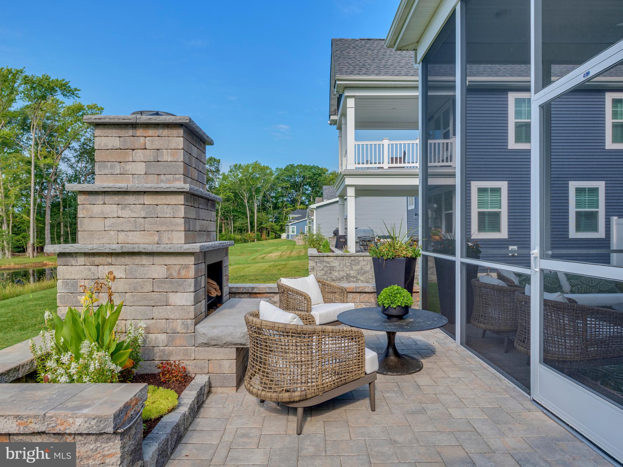 BLACK OAK - Residential
