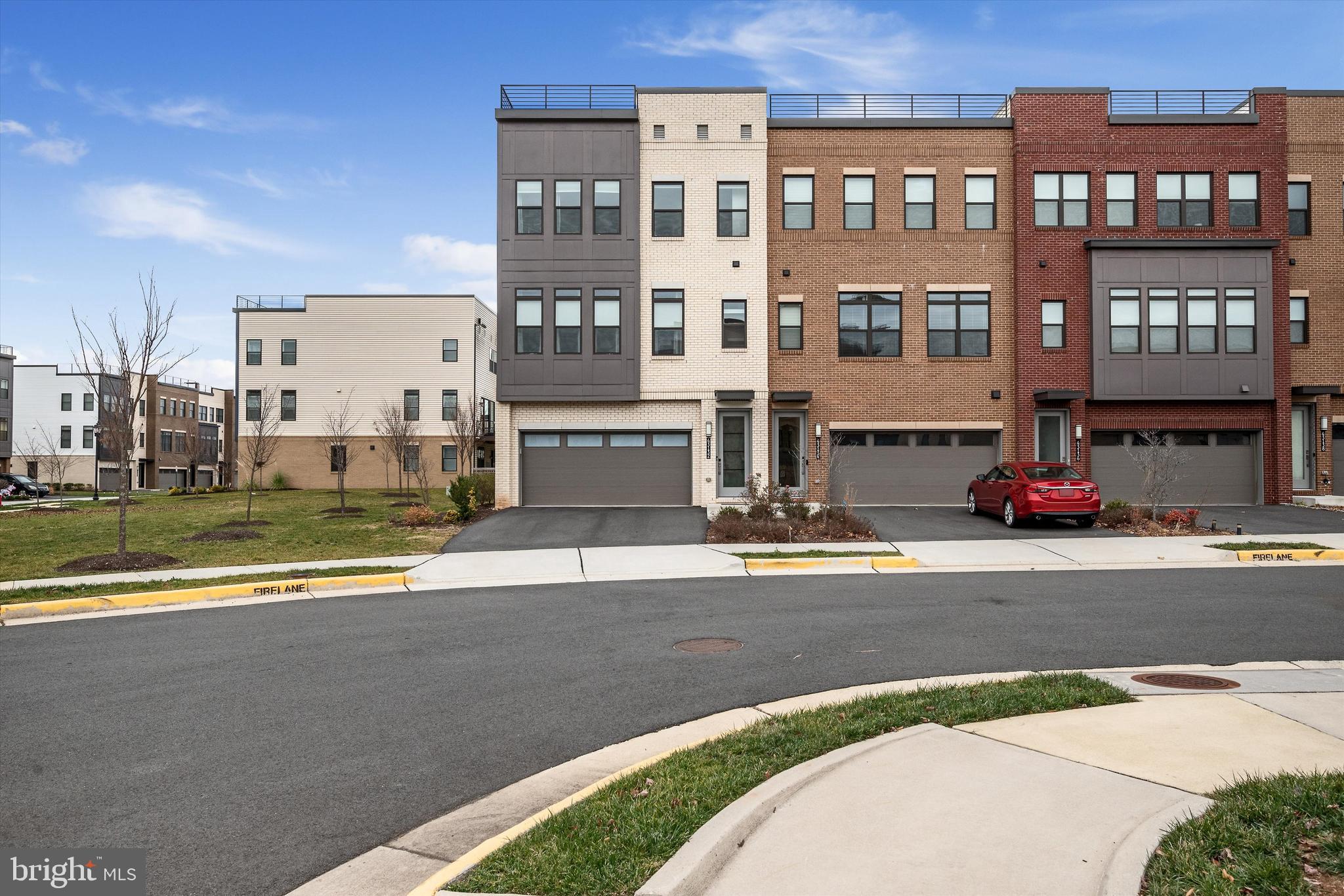 LOUDOUN VALLEY ESTATES 2 - Residential