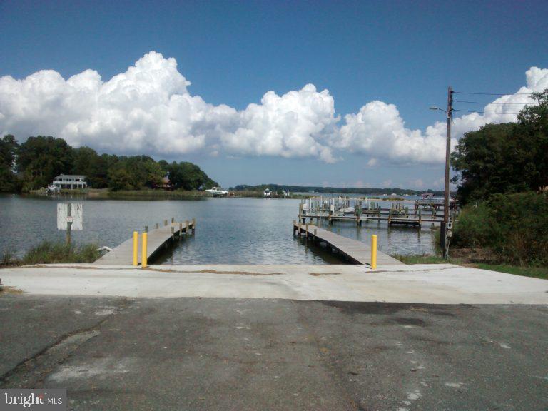 CABIN POINT - Land
