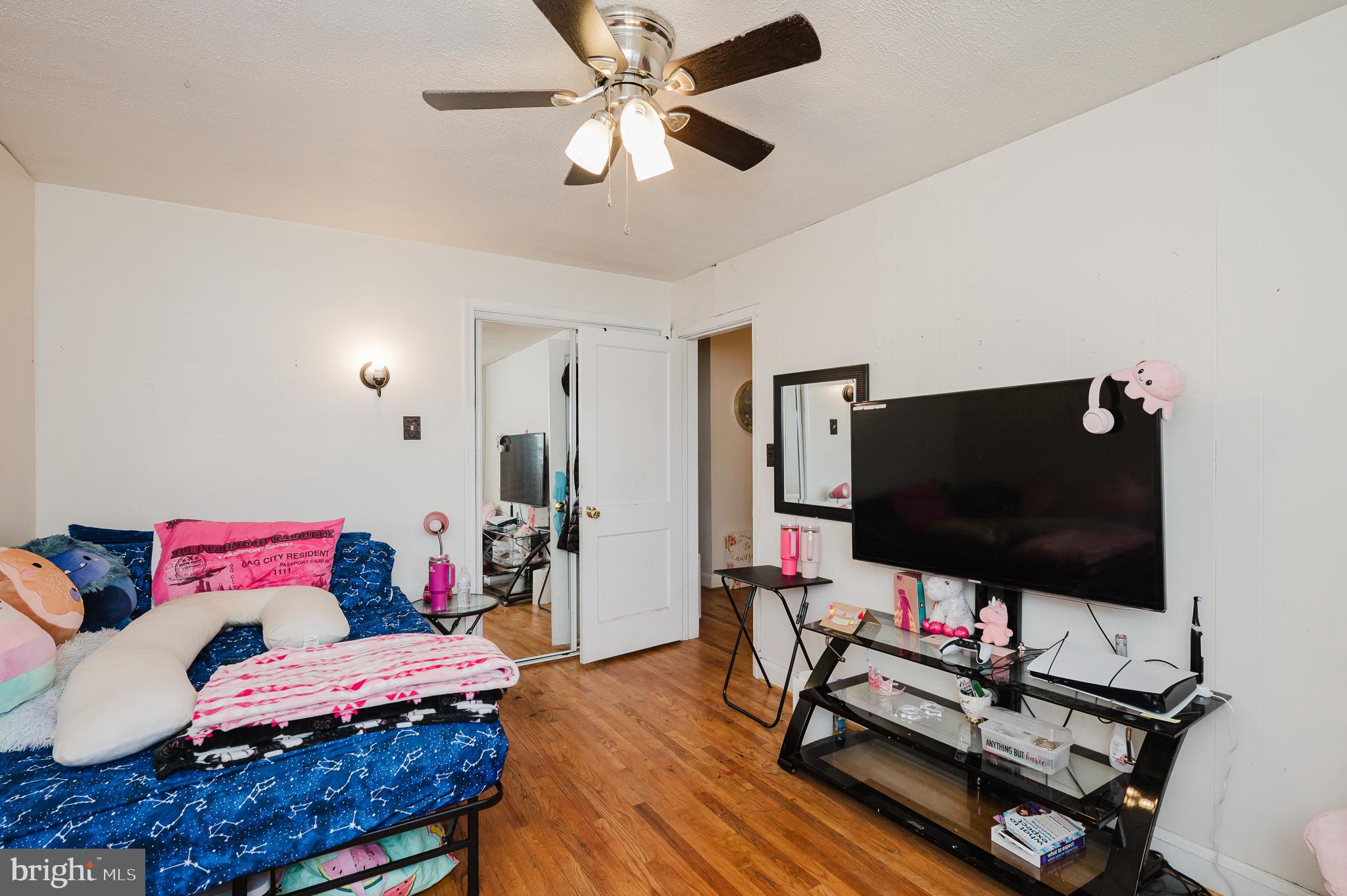HILLENDALE - Residential