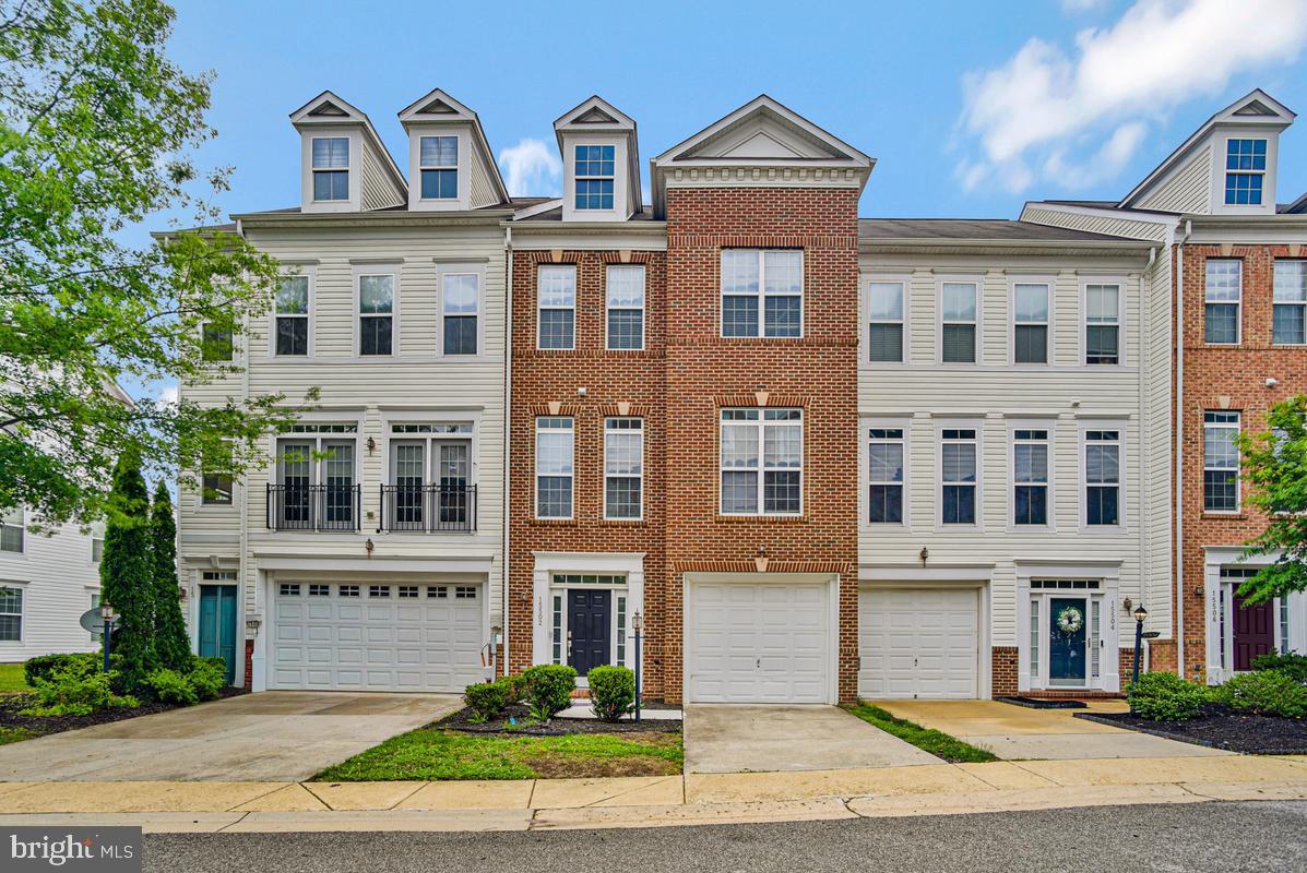 Discover the charm of this delightful Colonial townhouse nestled in the serene Chaddsford community. This end-of-row home offers a perfect blend of modern comfort and classic style. With 3,000 sq. ft. of finished space, the layout is designed for both relaxation and entertaining. Cozy up by the inviting fireplace on chilly evenings, or enjoy the convenience of an attached garage with inside access. The full basement presents endless possibilities-transform it into a recreation room, home gym, or additional storage. The low-maintenance lot allows you to spend more time enjoying your home and less time on upkeep. Experience the warmth of community living while being just moments away from local amenities. This home is not just a place to live; it's a place to create lasting memories. Don't miss the opportunity to make this charming townhouse your own!