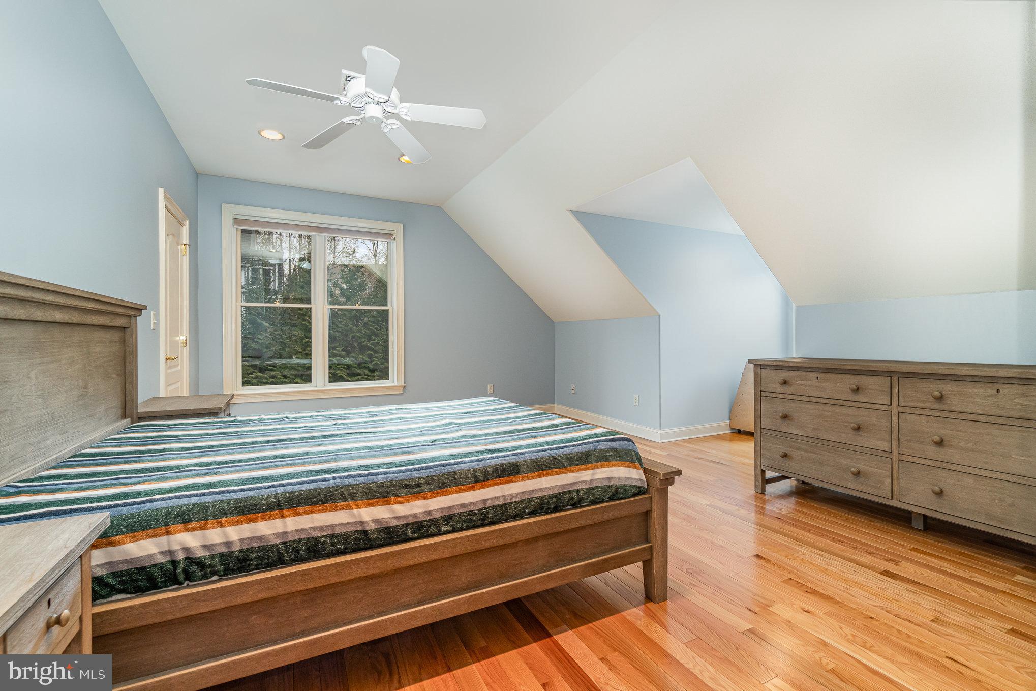 DERRY WOODS - Residential