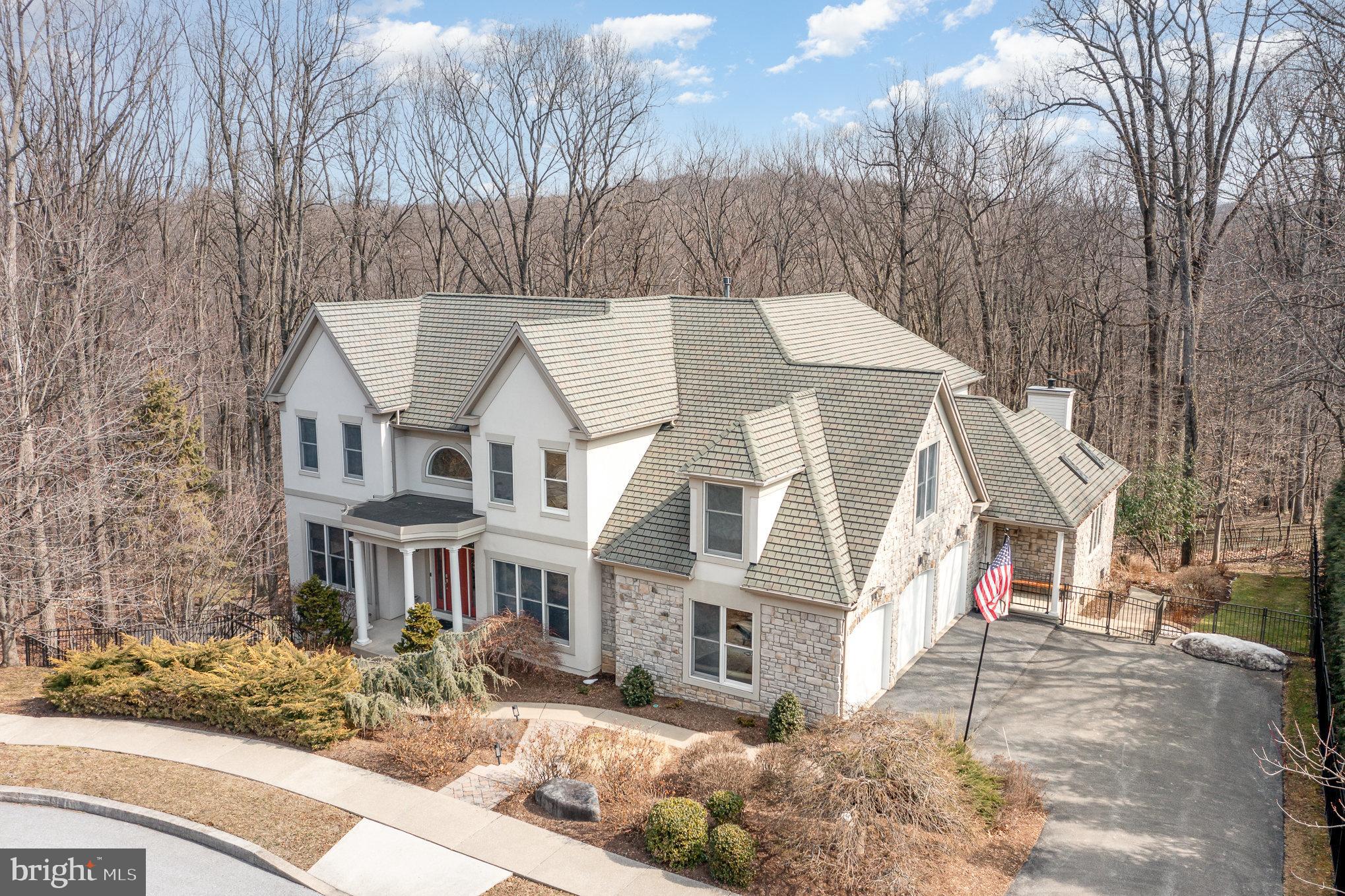 DERRY WOODS - Residential
