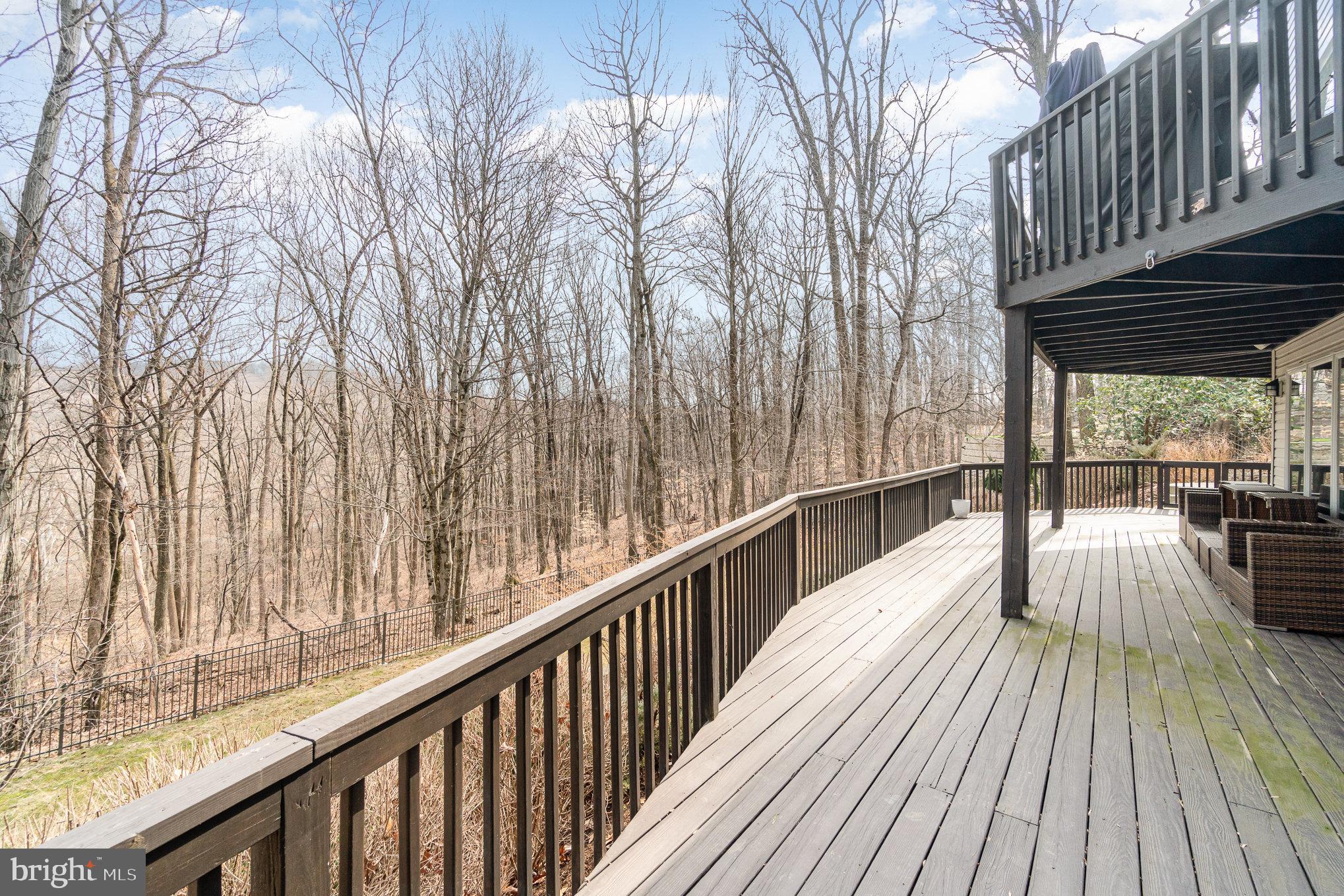 DERRY WOODS - Residential