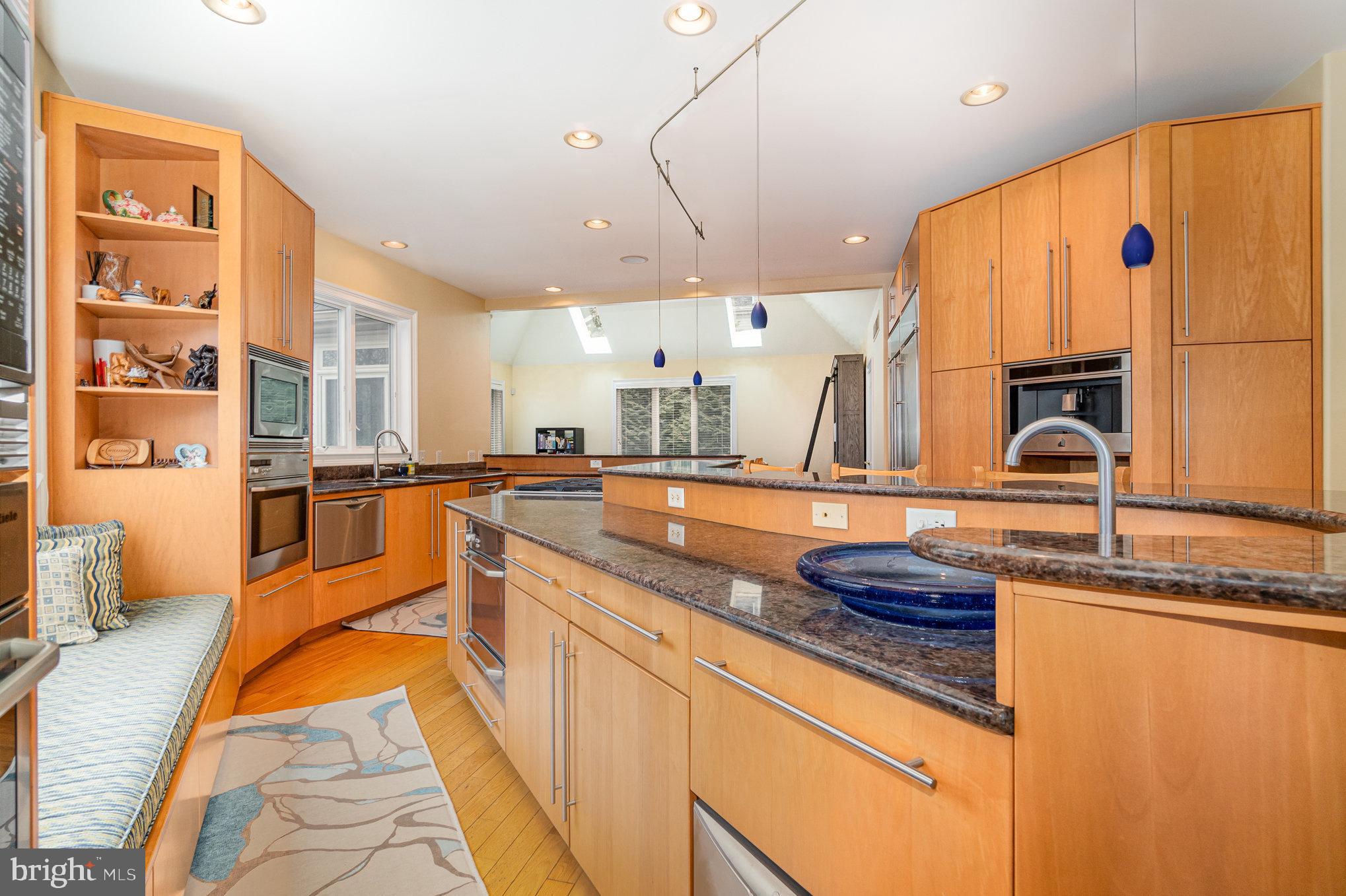 DERRY WOODS - Residential