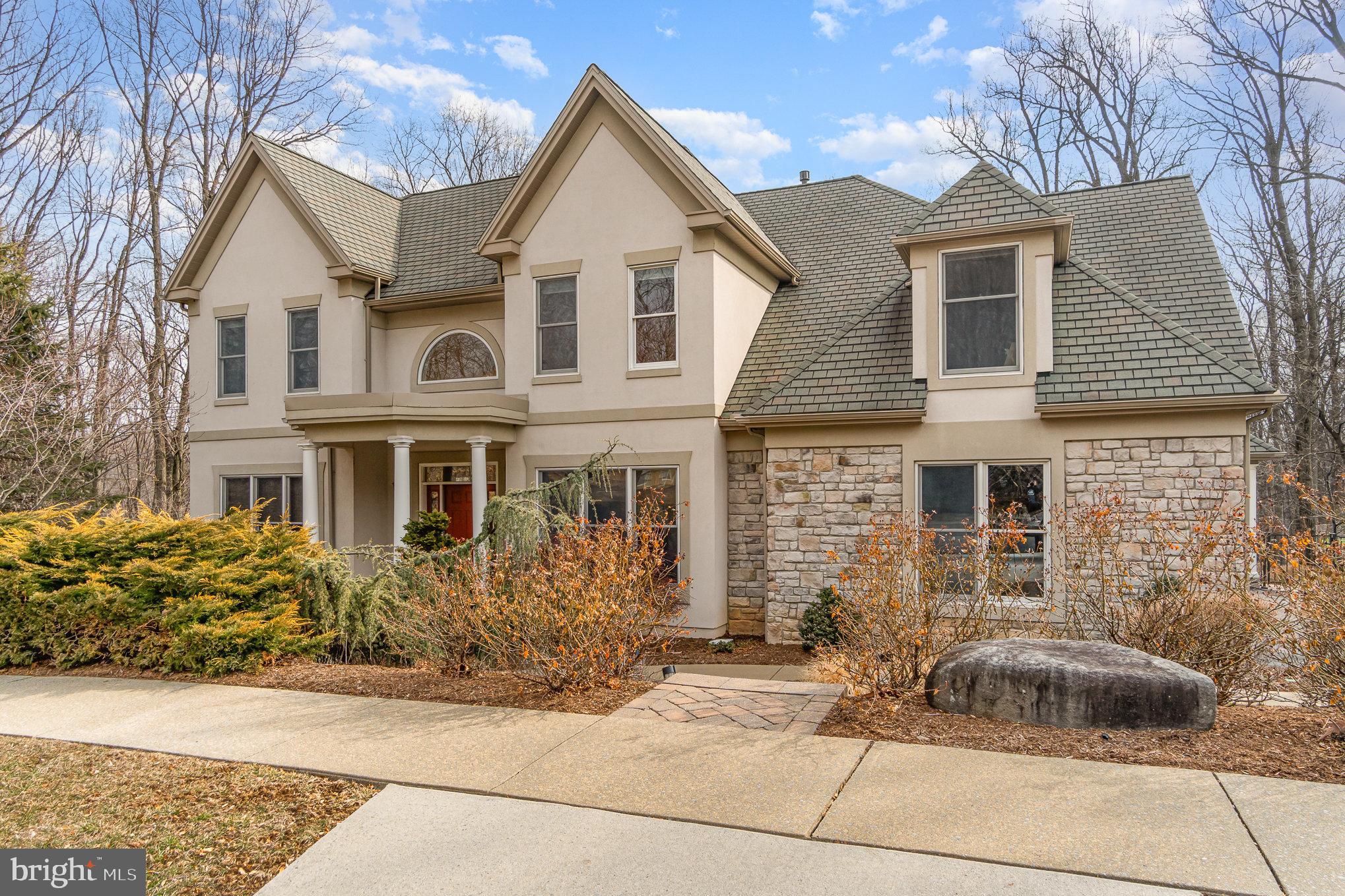DERRY WOODS - Residential