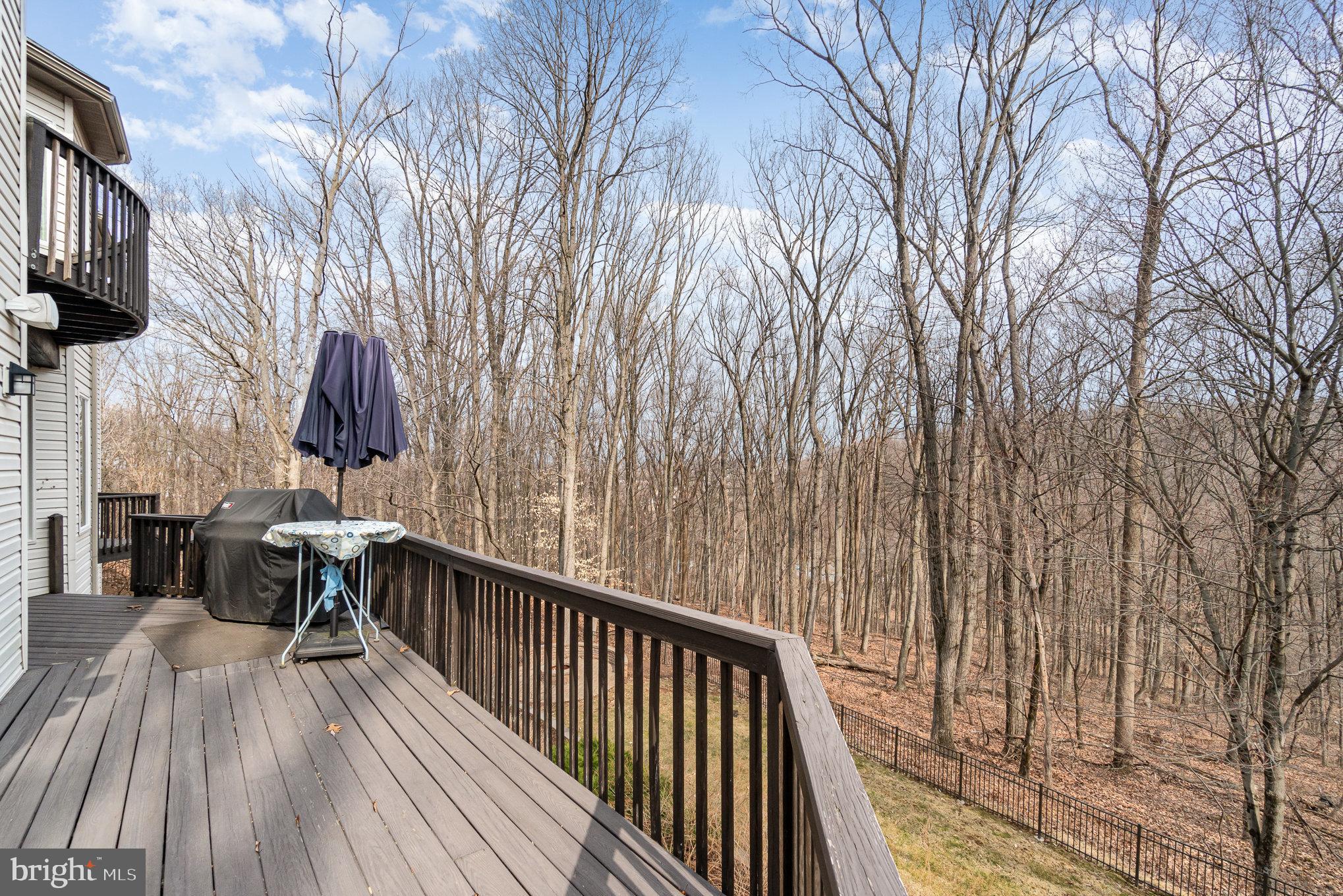 DERRY WOODS - Residential