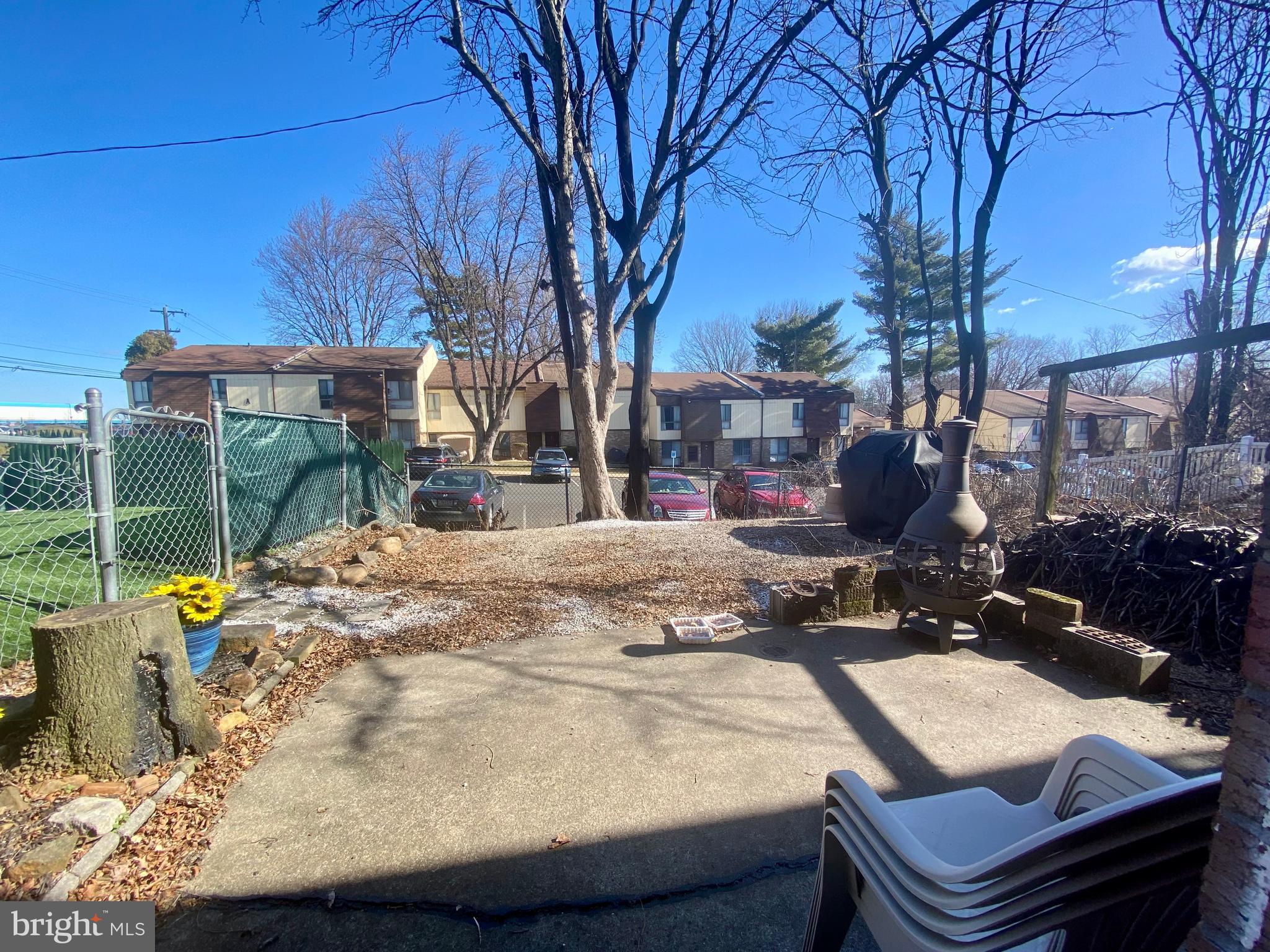ACADEMY GARDENS - Residential Income