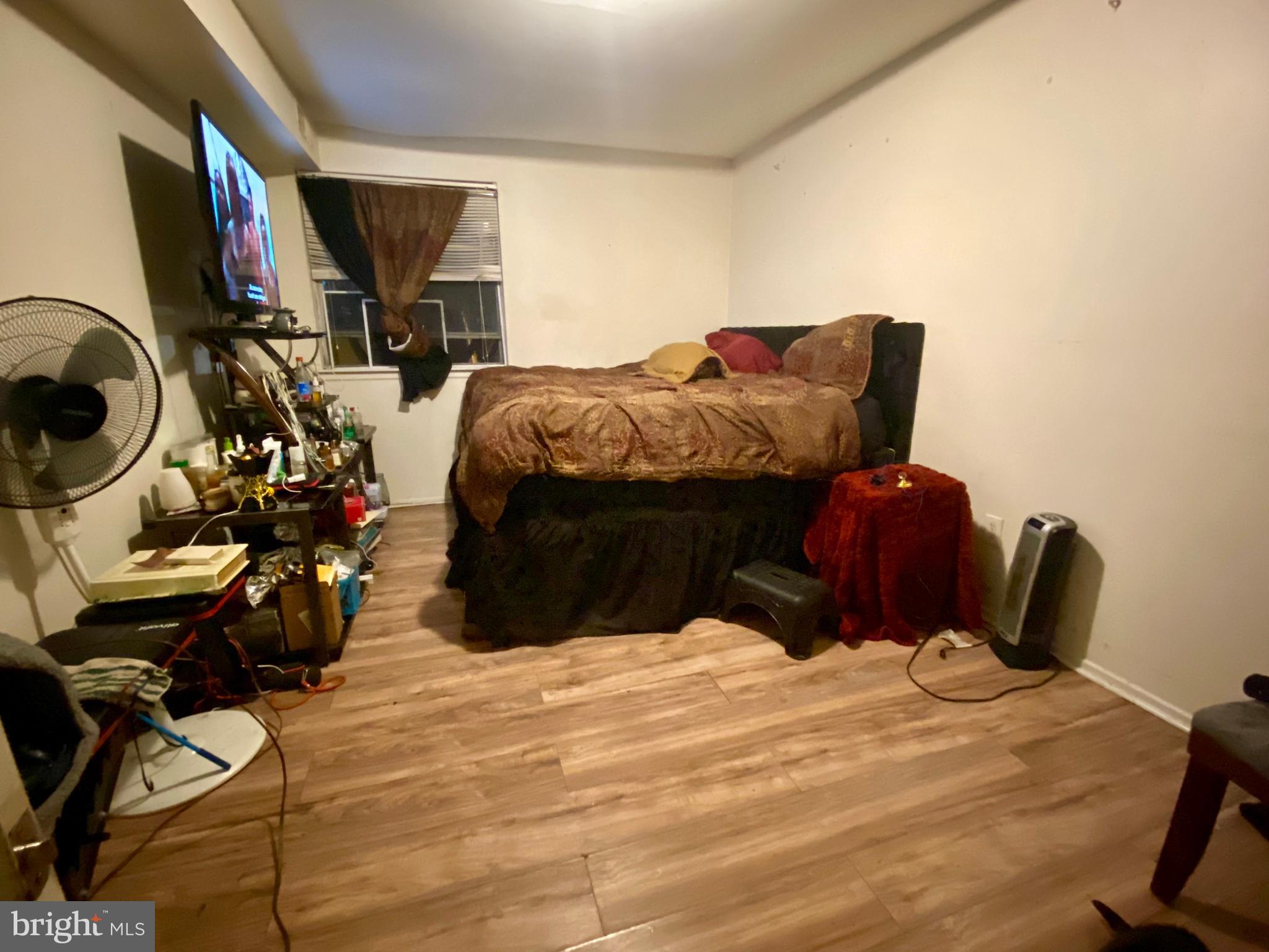 ACADEMY GARDENS - Residential Income