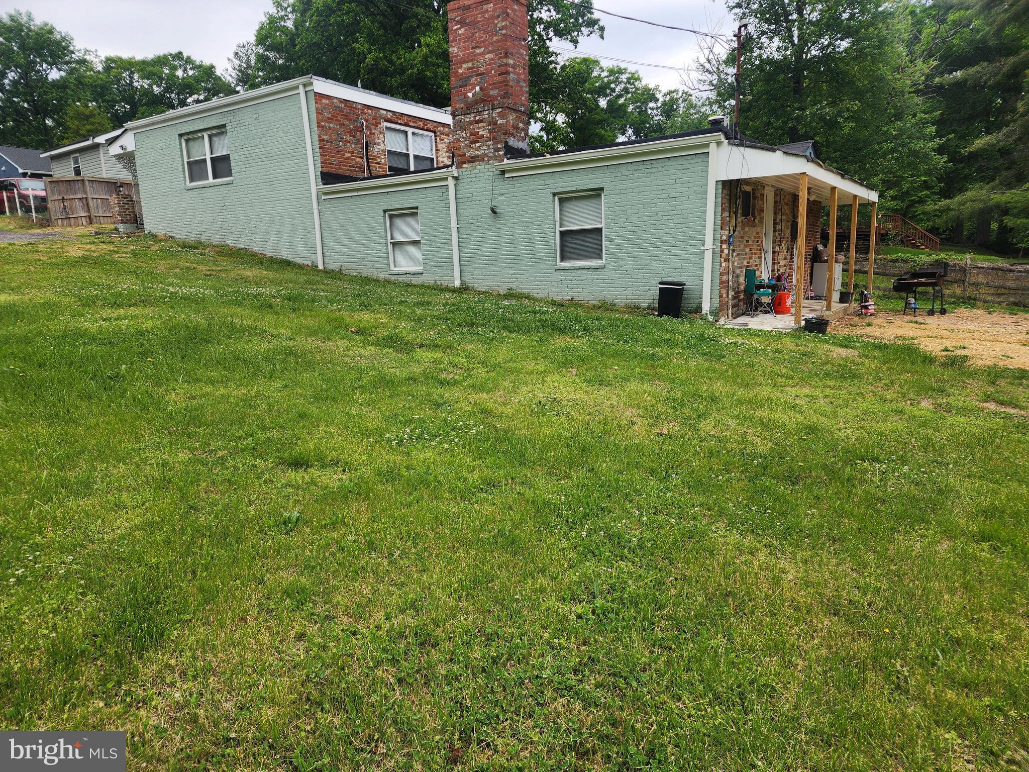 ANDREWS MANOR - Residential