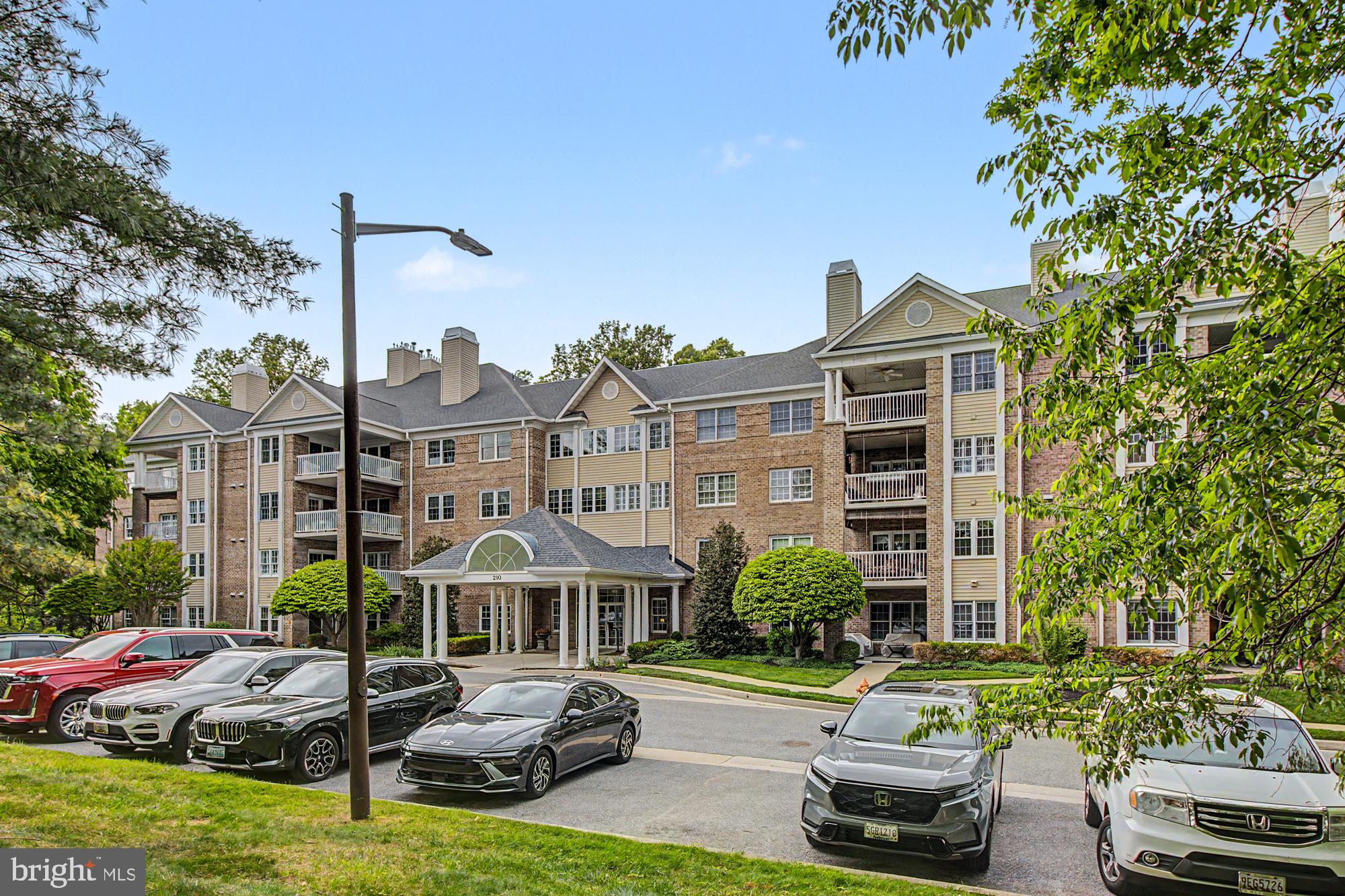 BELMONT FOREST - Residential