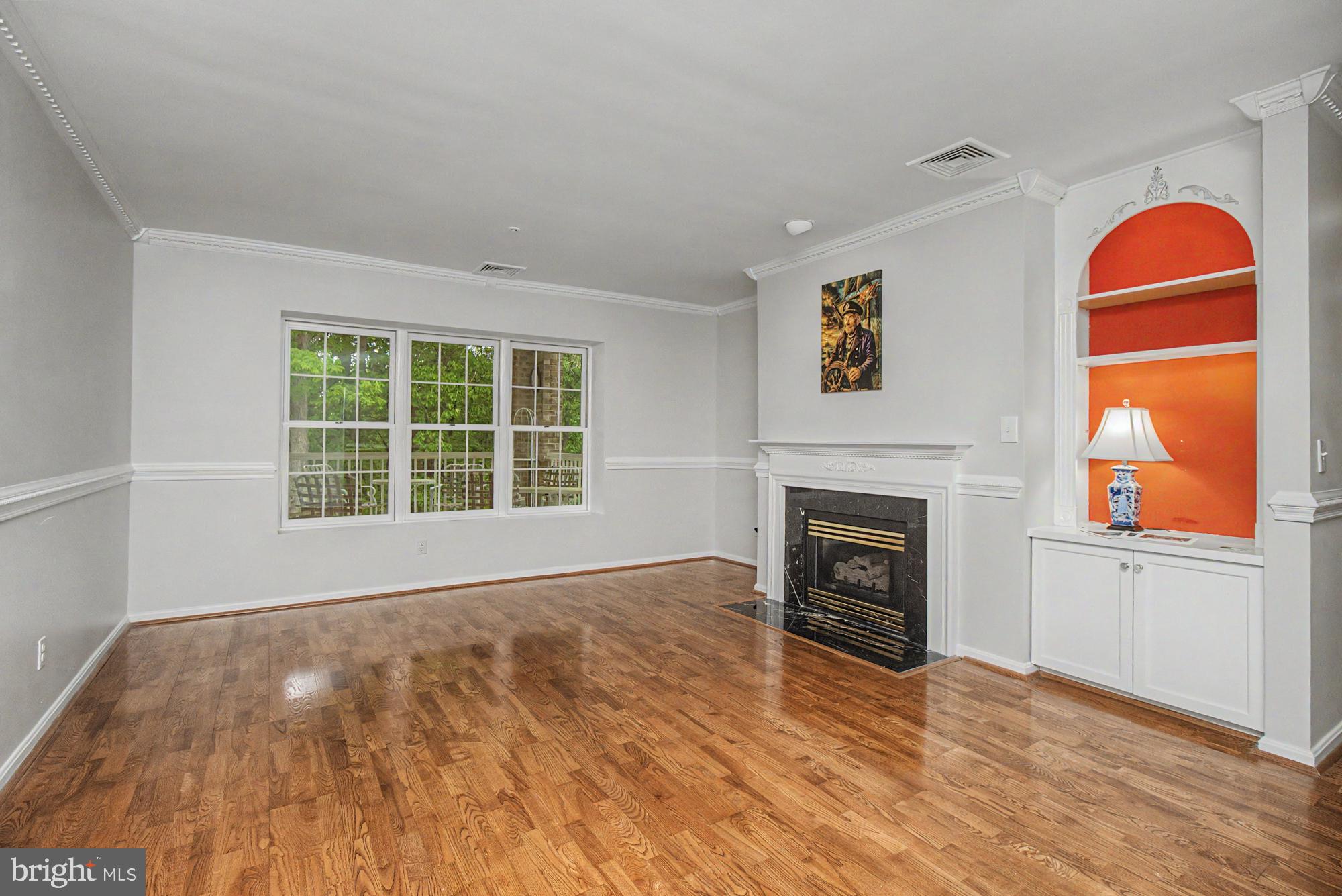 BELMONT FOREST - Residential